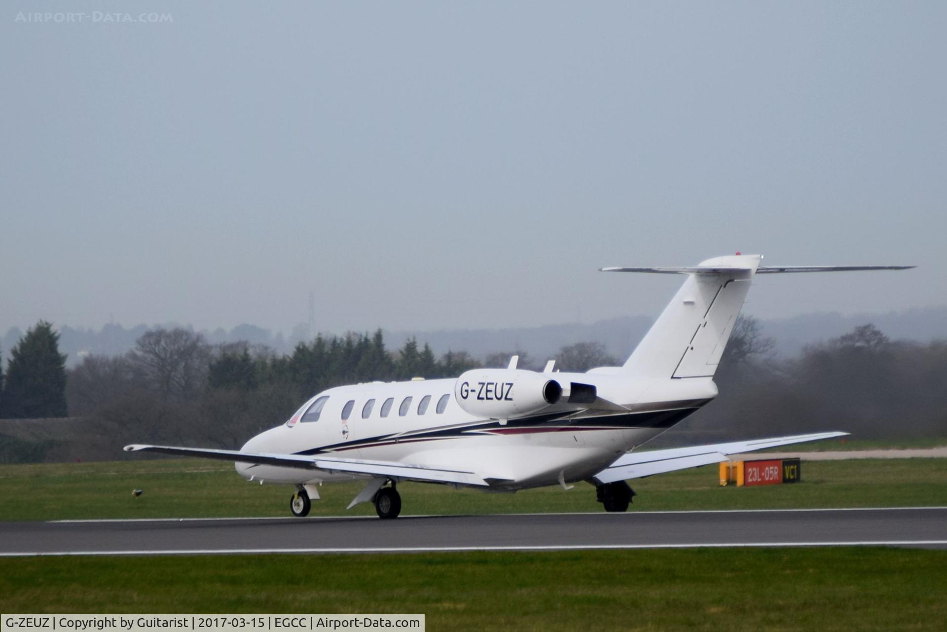 G-ZEUZ, 2004 Cessna 525A CitationJet CJ2 C/N 525A-0202, At Manchester