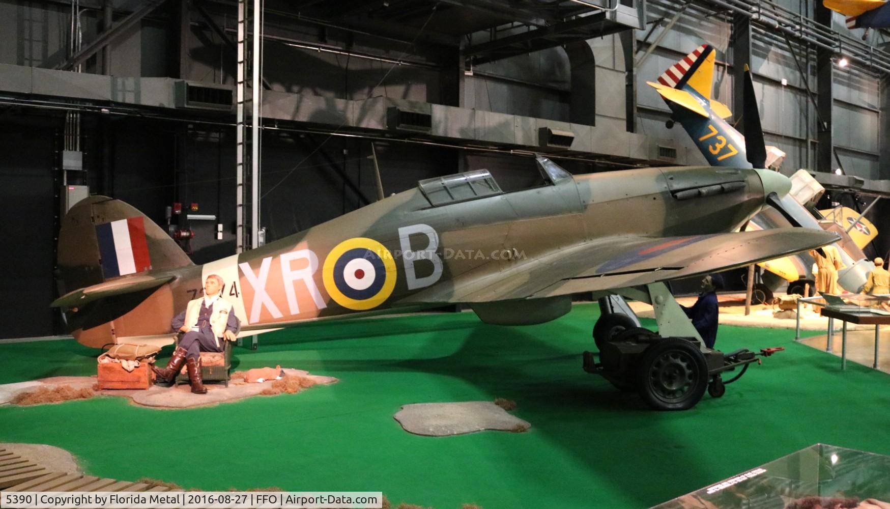 5390, Hawker (CCF) Hurricane Mk12 C/N 42025, Hurricane