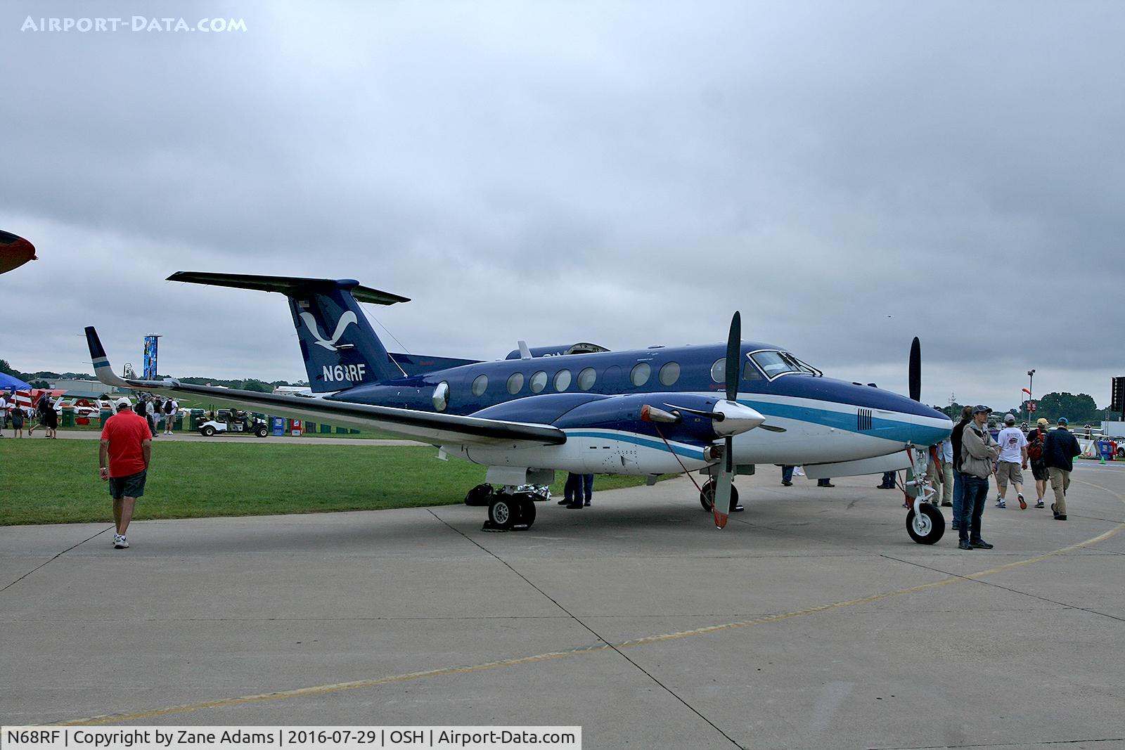 N68RF, 2008 Hawker Beechcraft Corp B300C King Air C/N FM-21, At the 2016 EAA AirVenture - Oshkosh, Wisconsin