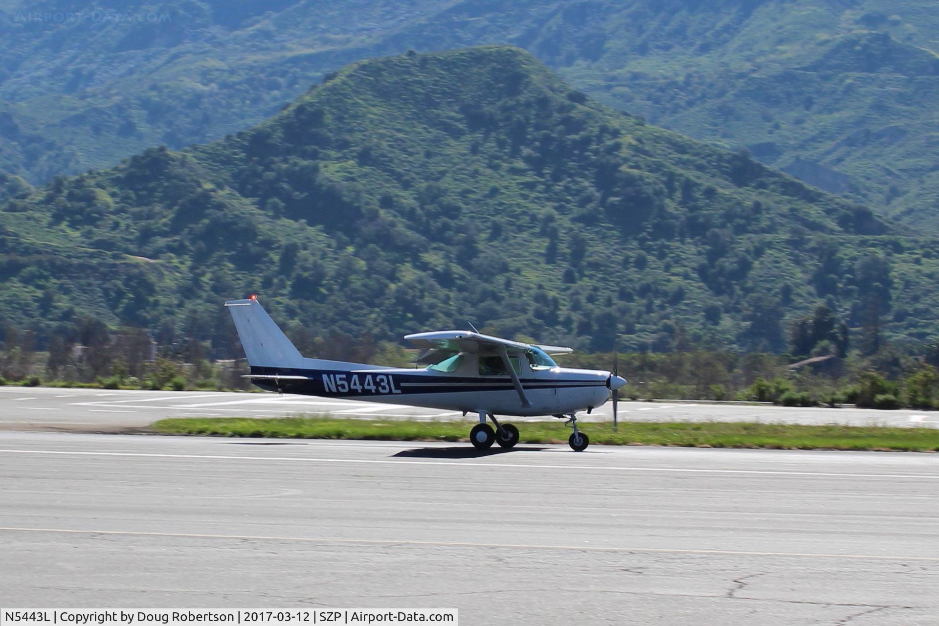 N5443L, 1980 Cessna 152 C/N 15284315, 1980 Cessna 152, Lycoming O-235 115 Hp, landing roll Rwy 22