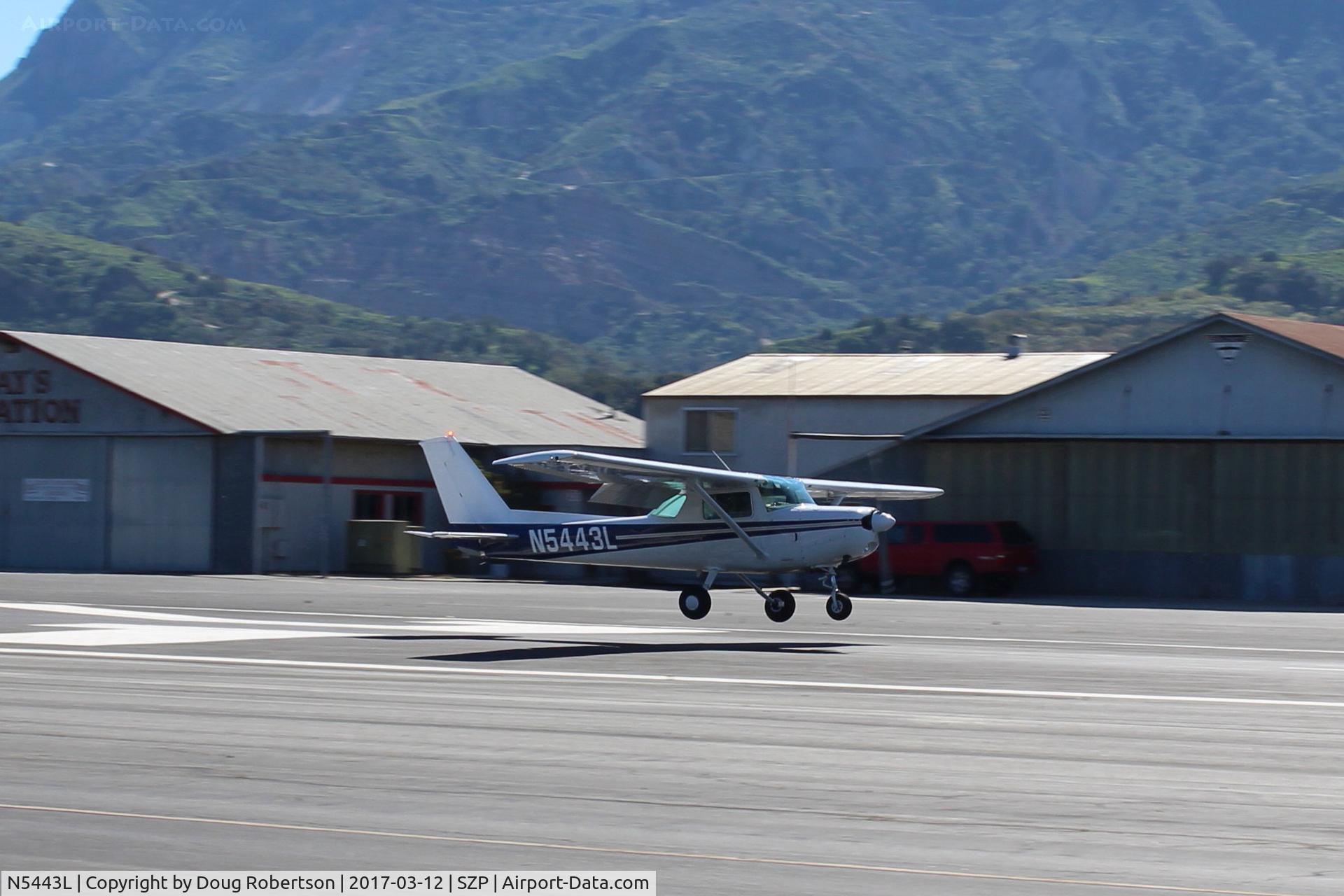 N5443L, 1980 Cessna 152 C/N 15284315, 1980 Cessna 152, Lycoming O-235 115 Hp, landing Rwy 22