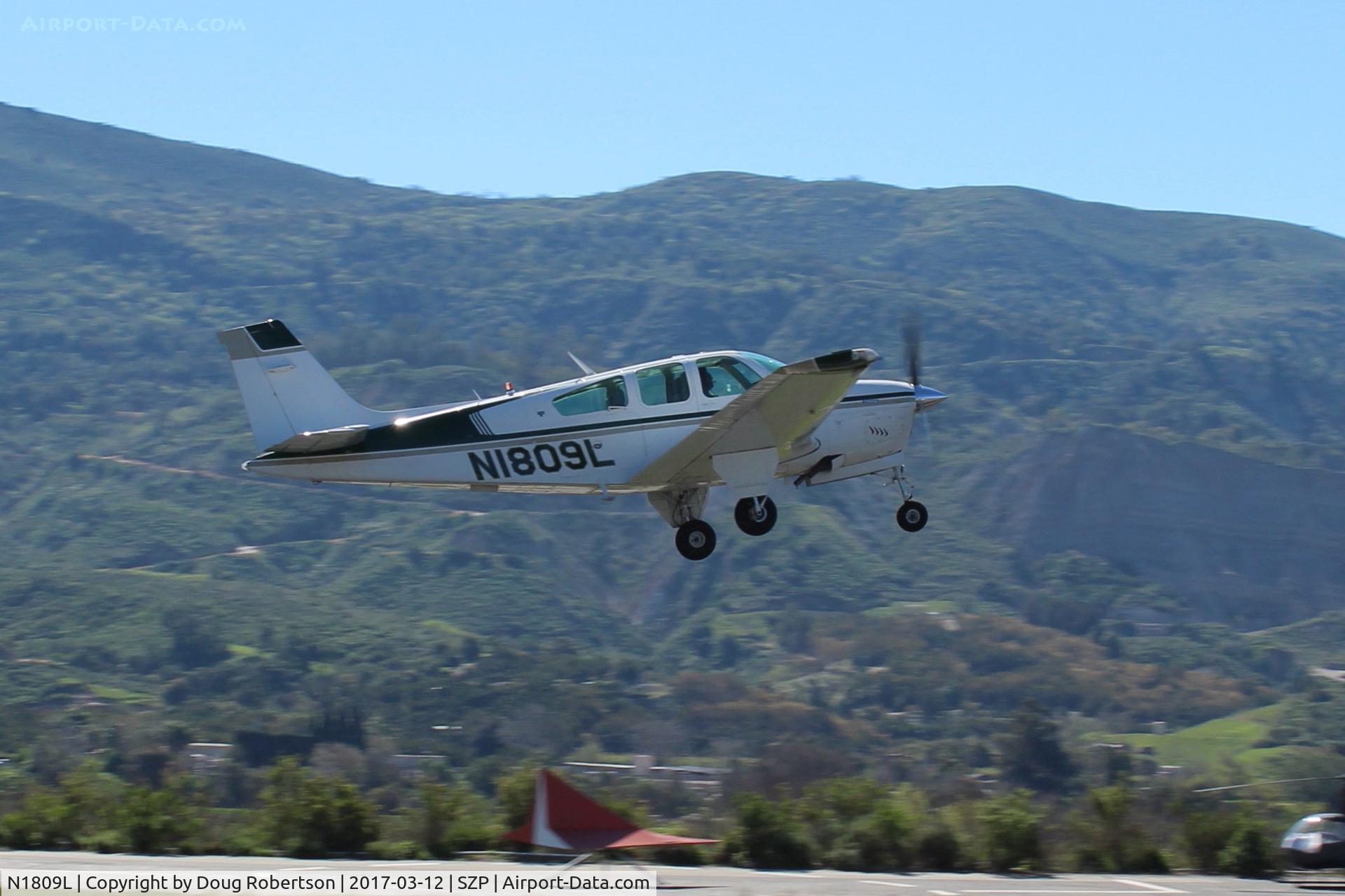 N1809L, 1976 Beech F33A Bonanza C/N CE-639, 1976 Beech F33A BONANZA, Continental IO-520 285 Hp, takeoff climb Rwy 22
