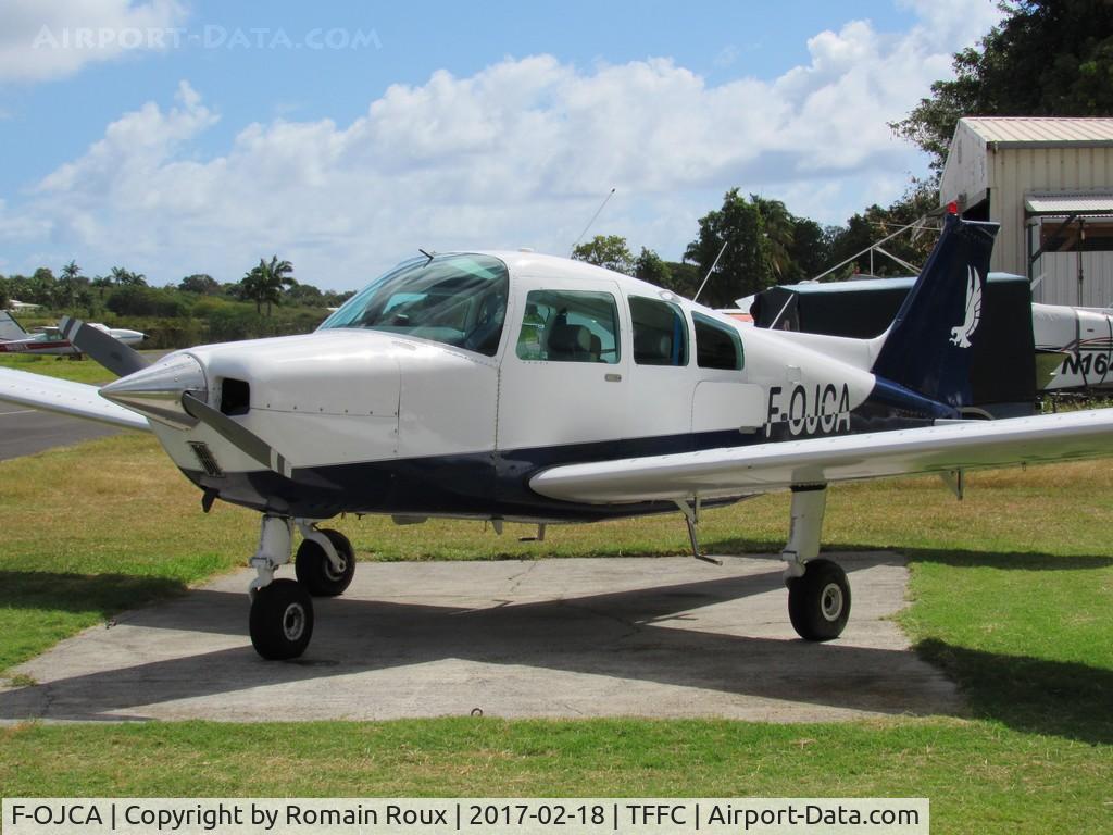 F-OJCA, 1976 Beech C23 Sundowner 180 Sundowner 180 C/N M-1788, Parked