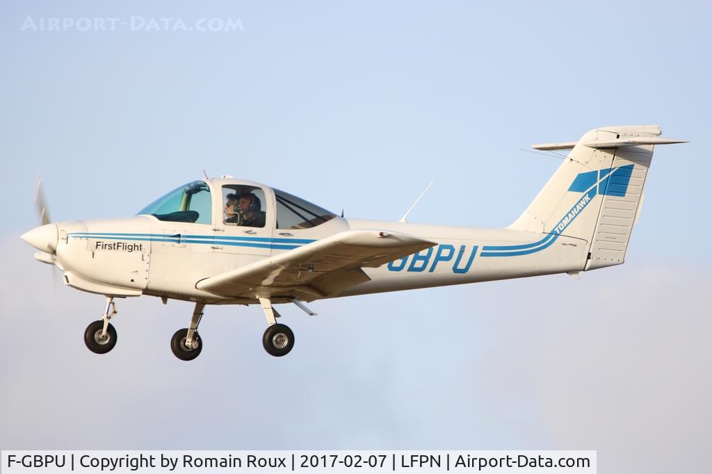 F-GBPU, Piper PA-38-112 Tomahawk Tomahawk C/N 3879A1105, Landing