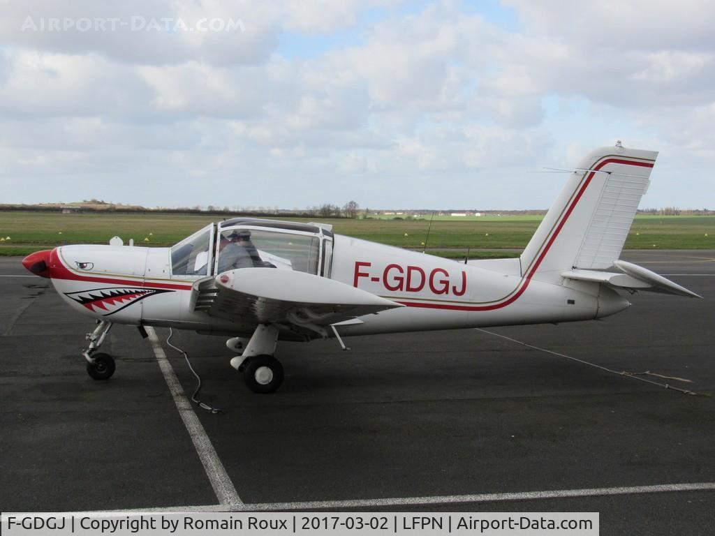 F-GDGJ, Socata Rallye 110 ST C/N 3378, Parked