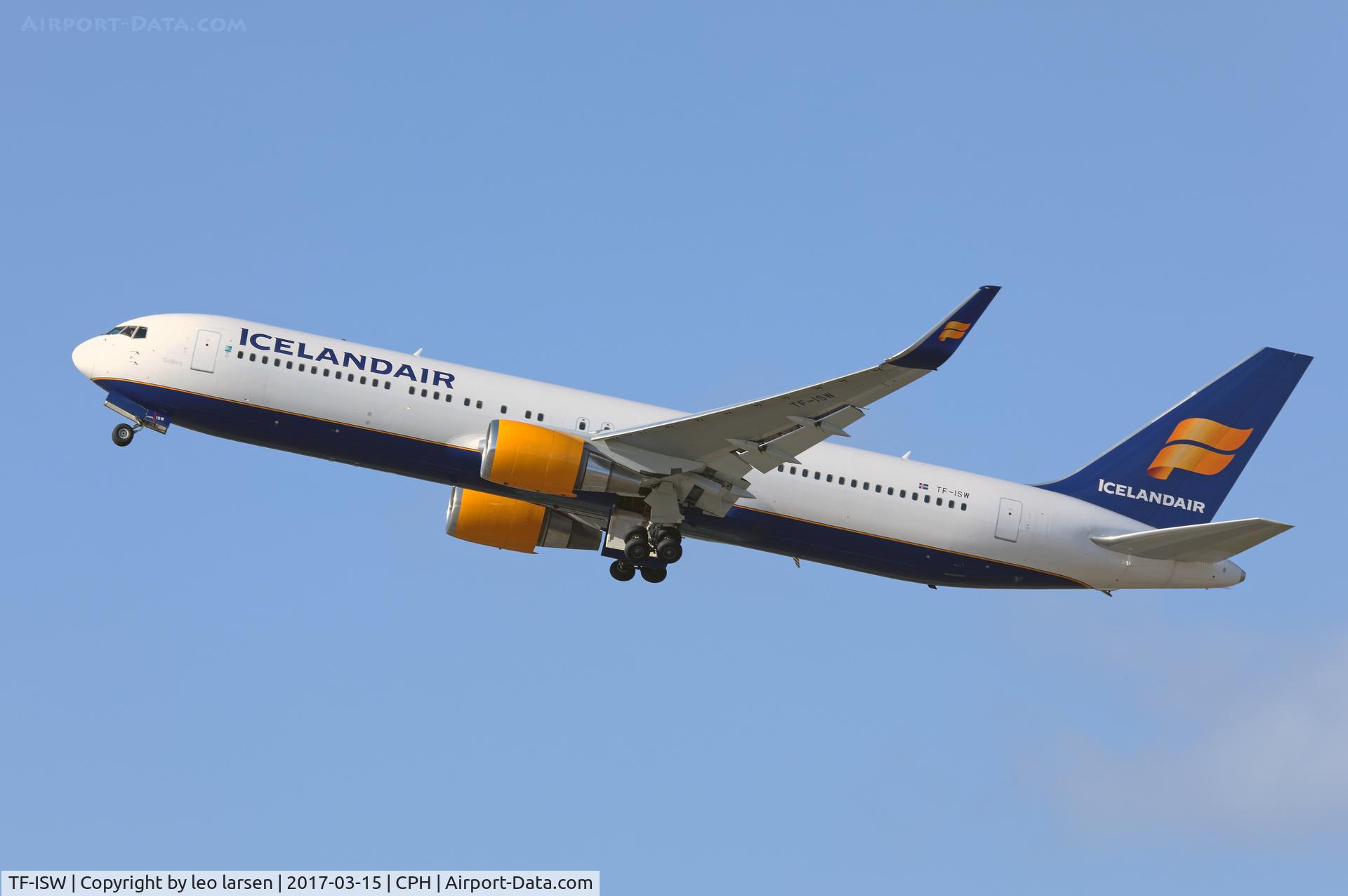 TF-ISW, 1997 Boeing 767-319/ER C/N 28745, Copenhagen 15.3.2017
