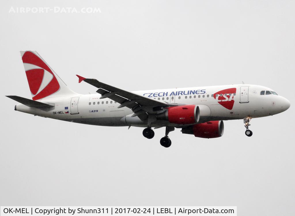 OK-MEL, 2007 Airbus A319-112 C/N 3094, Landing rwy 25R