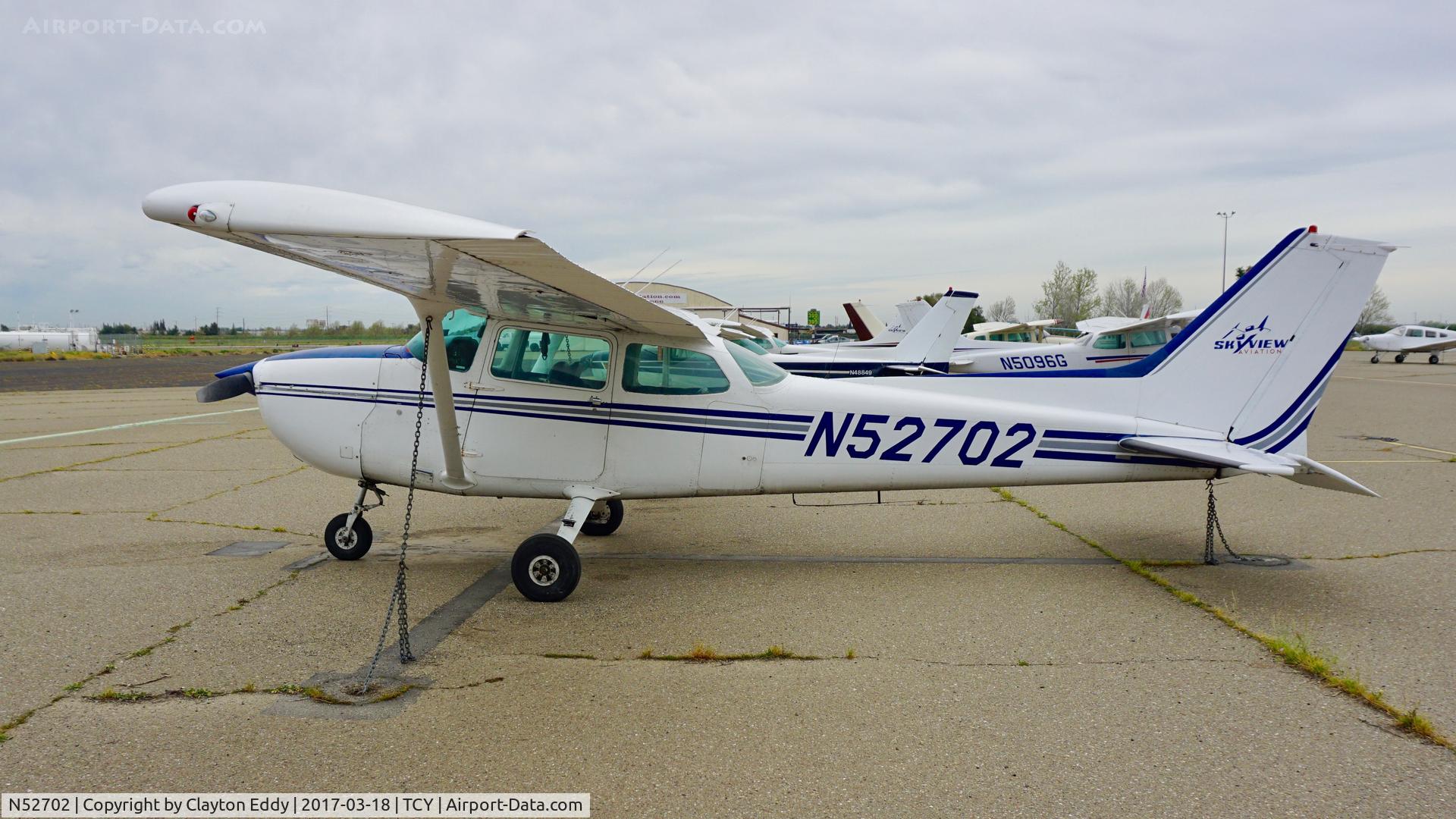 N52702, 1981 Cessna 172P C/N 17274585, Tracy Airport California 2017.