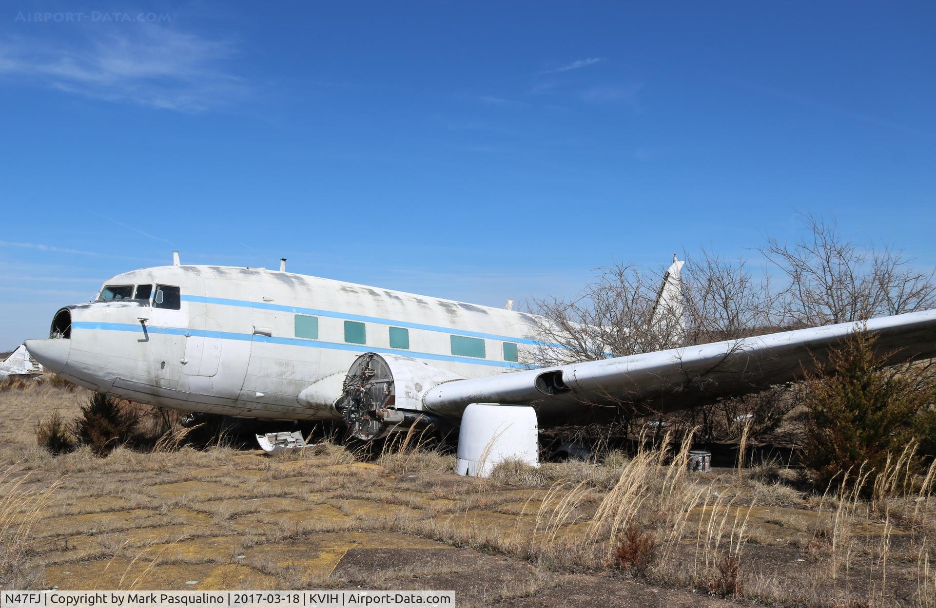N47FJ, 1943 Douglas C-47 C/N 9053, Douglas C-47