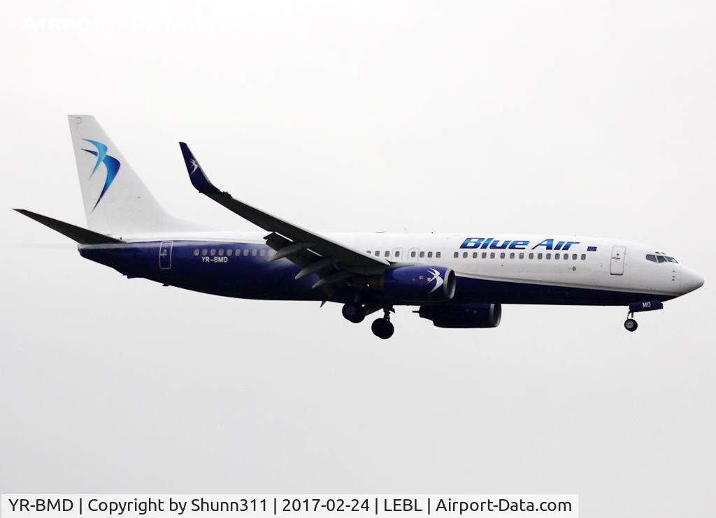 YR-BMD, 1999 Boeing 737-85F C/N 28826, Landing rwy 25R