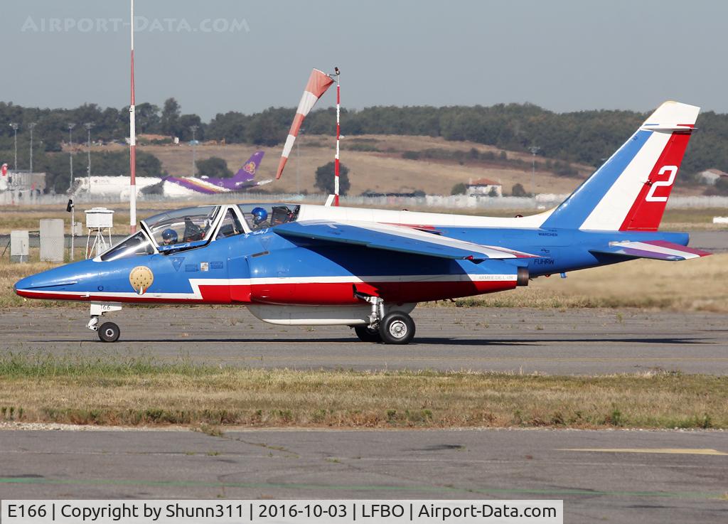 E166, Dassault-Dornier Alpha Jet E C/N E166, Taxxing for departure... Coded as '2'