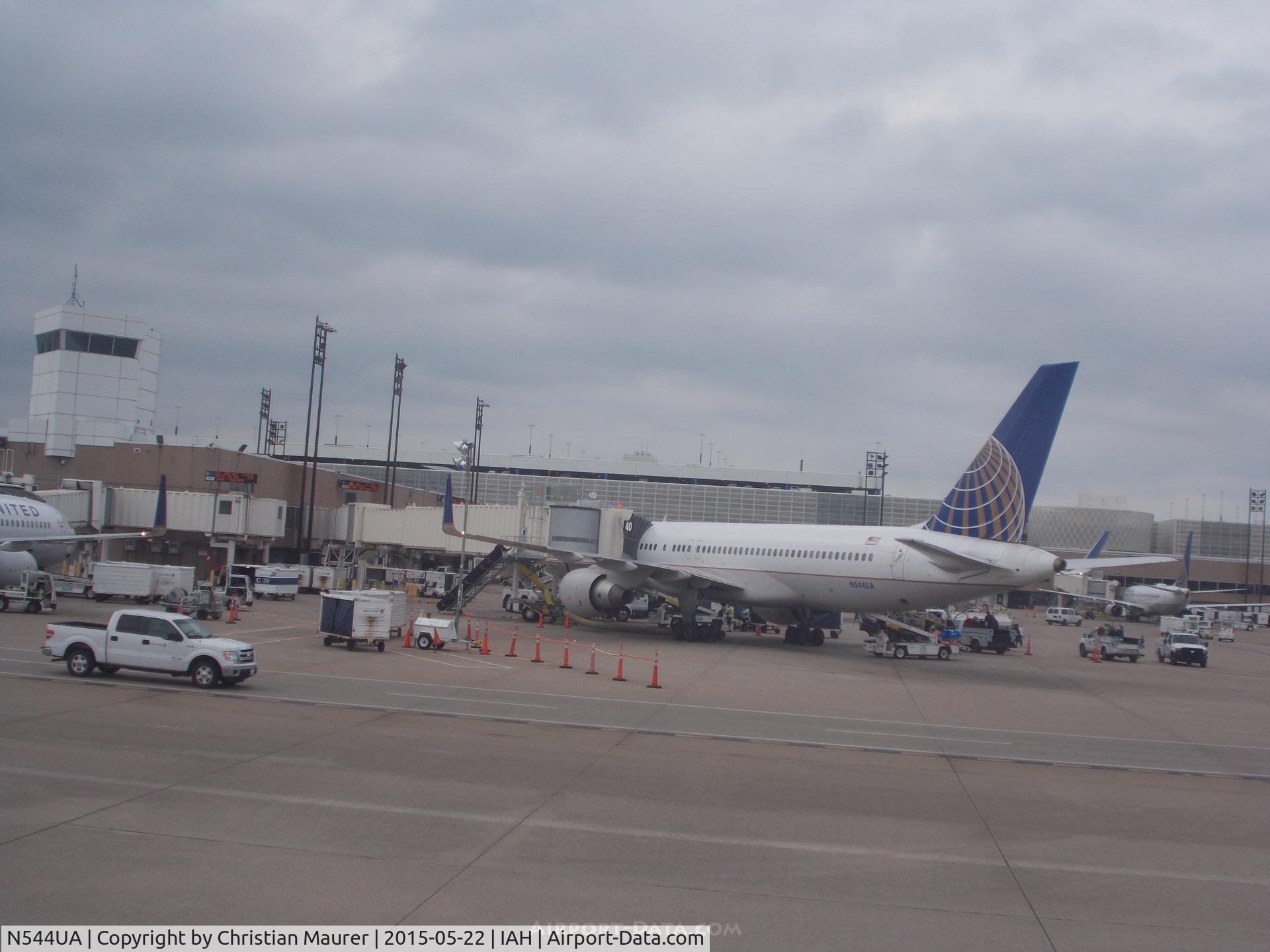 N544UA, 1991 Boeing 757-222 C/N 25322, Very rare sighting to see a P.S. Service 757-222 with the pre merger pratt engines with blended winglets