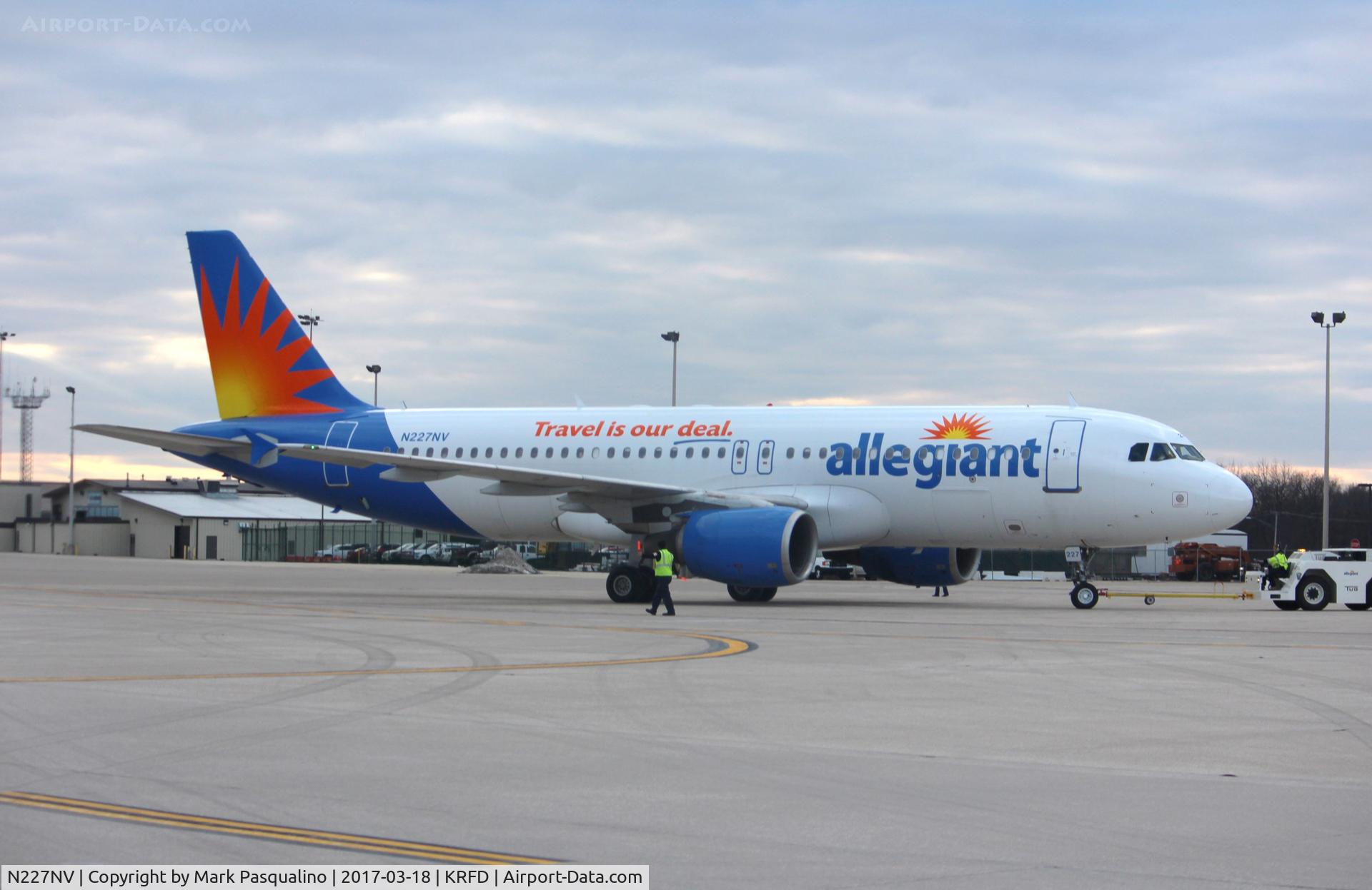 N227NV, 1997 Airbus A320-214 C/N 714, Airbus A320