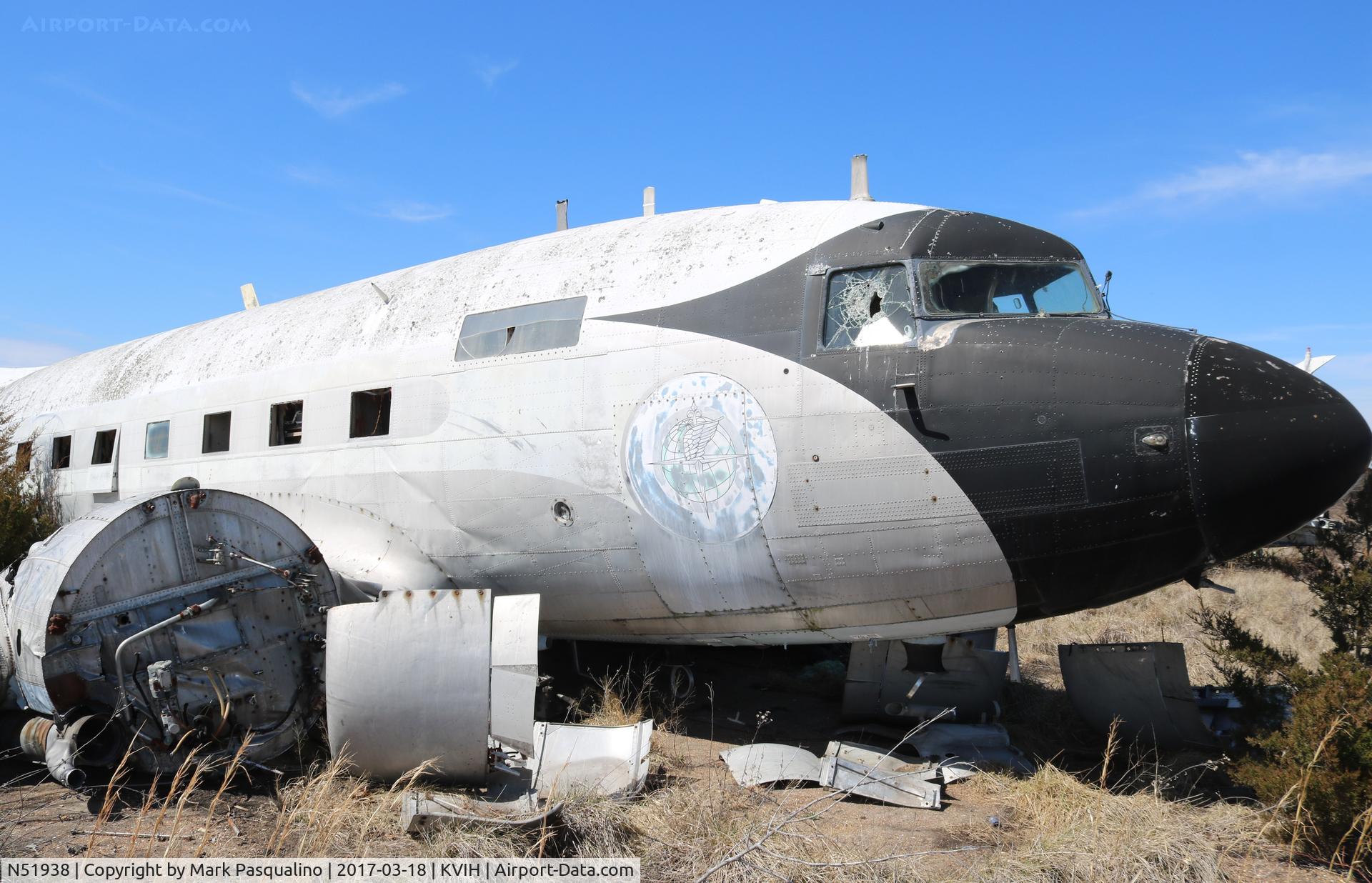 N51938, Douglas DC3C 1830-94 C/N 25956, Douglas DC3C