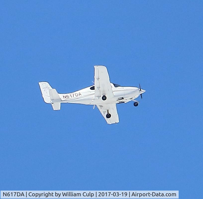 N617DA, 2007 Cirrus SR20 C/N 1867, Seen it flying over Peace Valley Park, Bucks County Pa.
