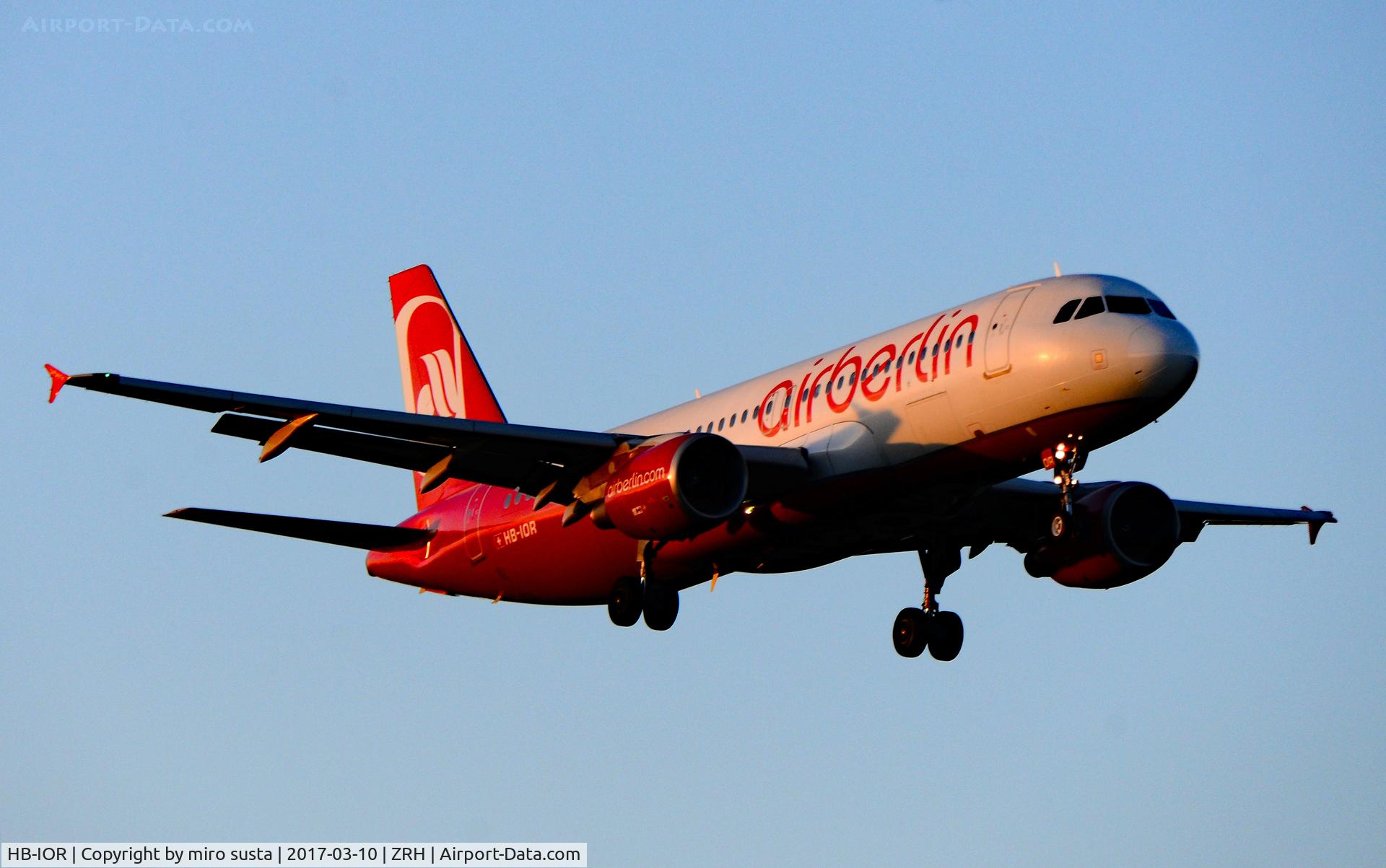 HB-IOR, 2009 Airbus A320-214 C/N 4033, Air Berlin landing at Zurich airport.