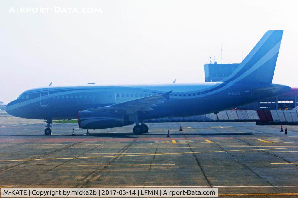 M-KATE, 2010 Airbus ACJ319 (A319-133/CJ) C/N 4151, Parked