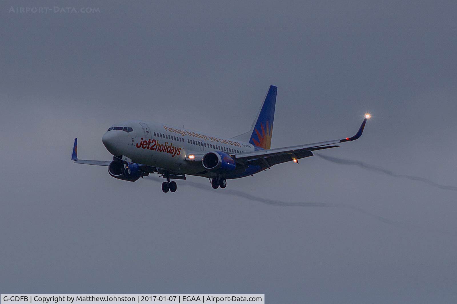 G-GDFB, 1992 Boeing 737-33A C/N 25743, Jet2 B733 on final approach for RWY 25