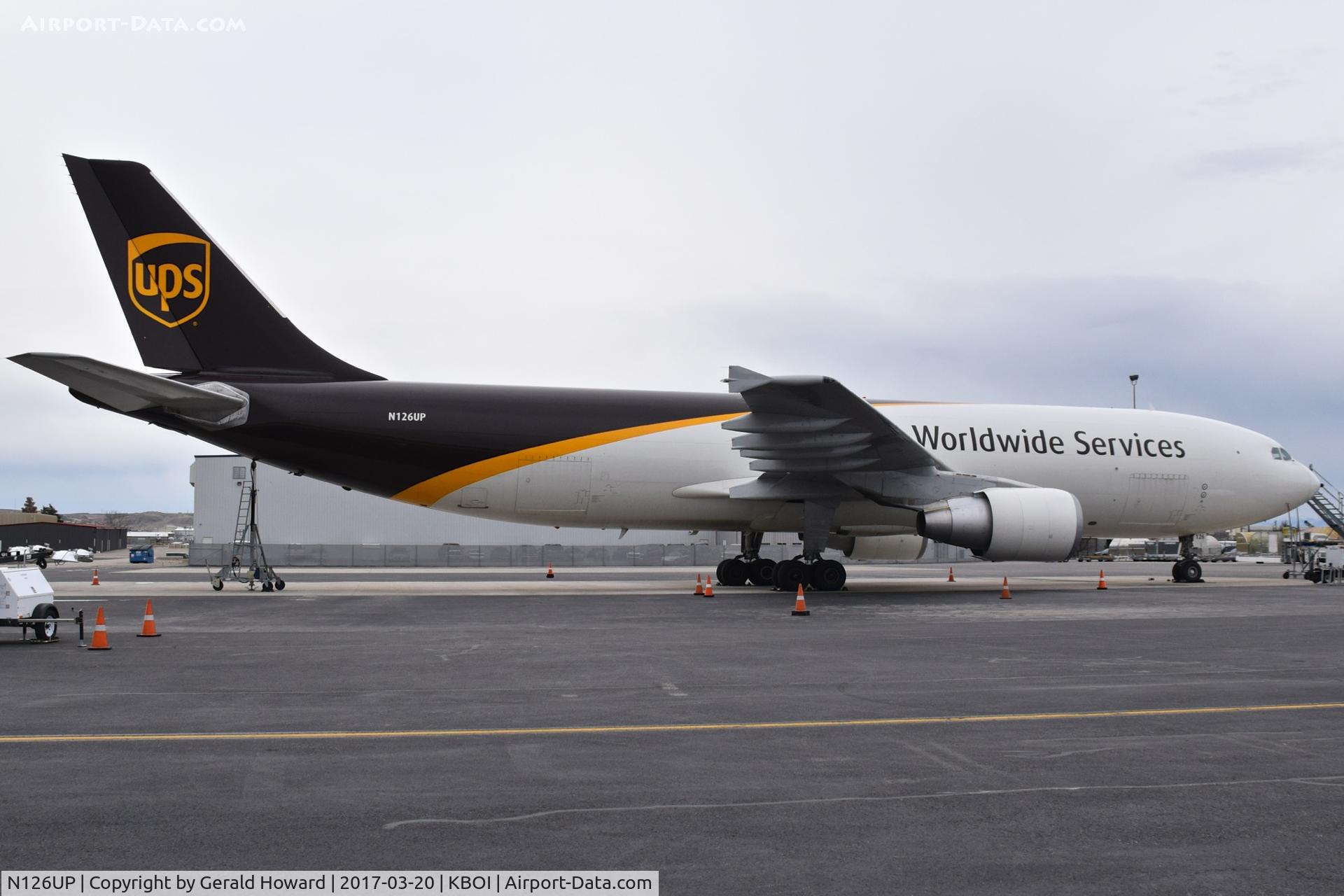 N126UP, 2000 Airbus A300F4-622R(F) C/N 0810, Parked on UPS ramp.