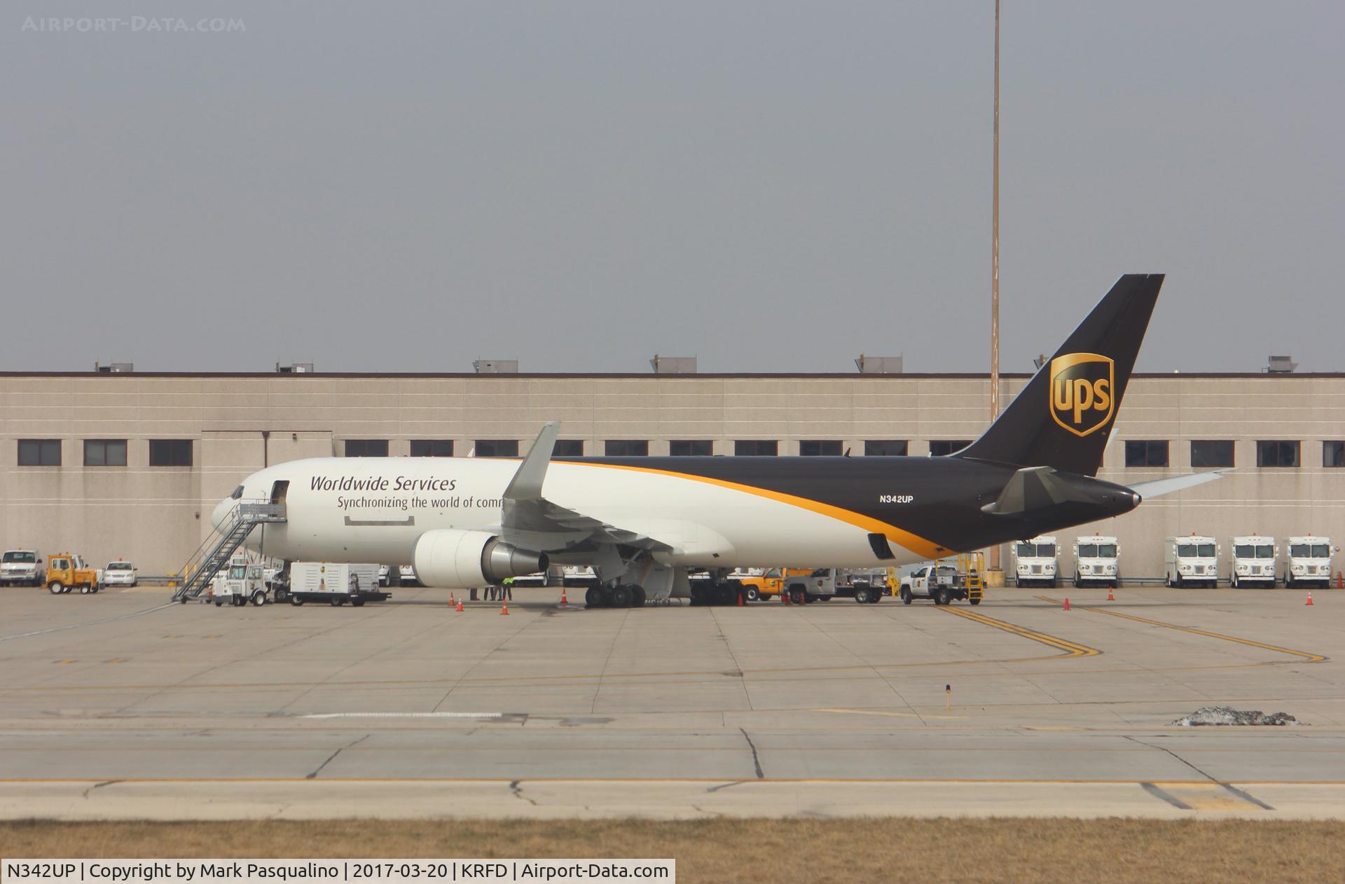 N342UP, 2011 Boeing 767-34AF C/N 37865, Boeing 767-300F