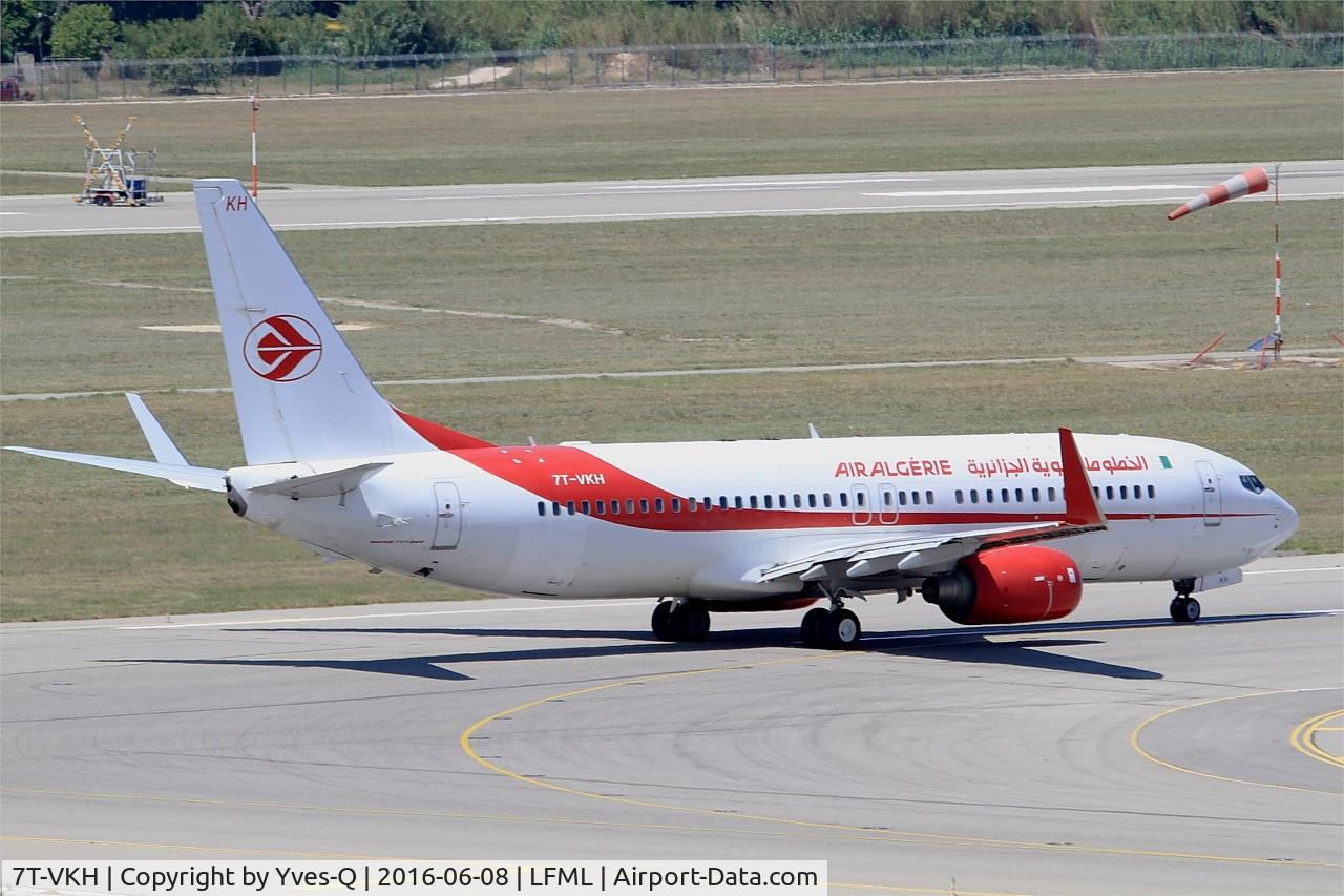 7T-VKH, 2011 Boeing 737-8D6 C/N 40862, Boeing 737-8D6, Ready to take off rwy 31R, Marseille-Provence Airport (LFML-MRS)