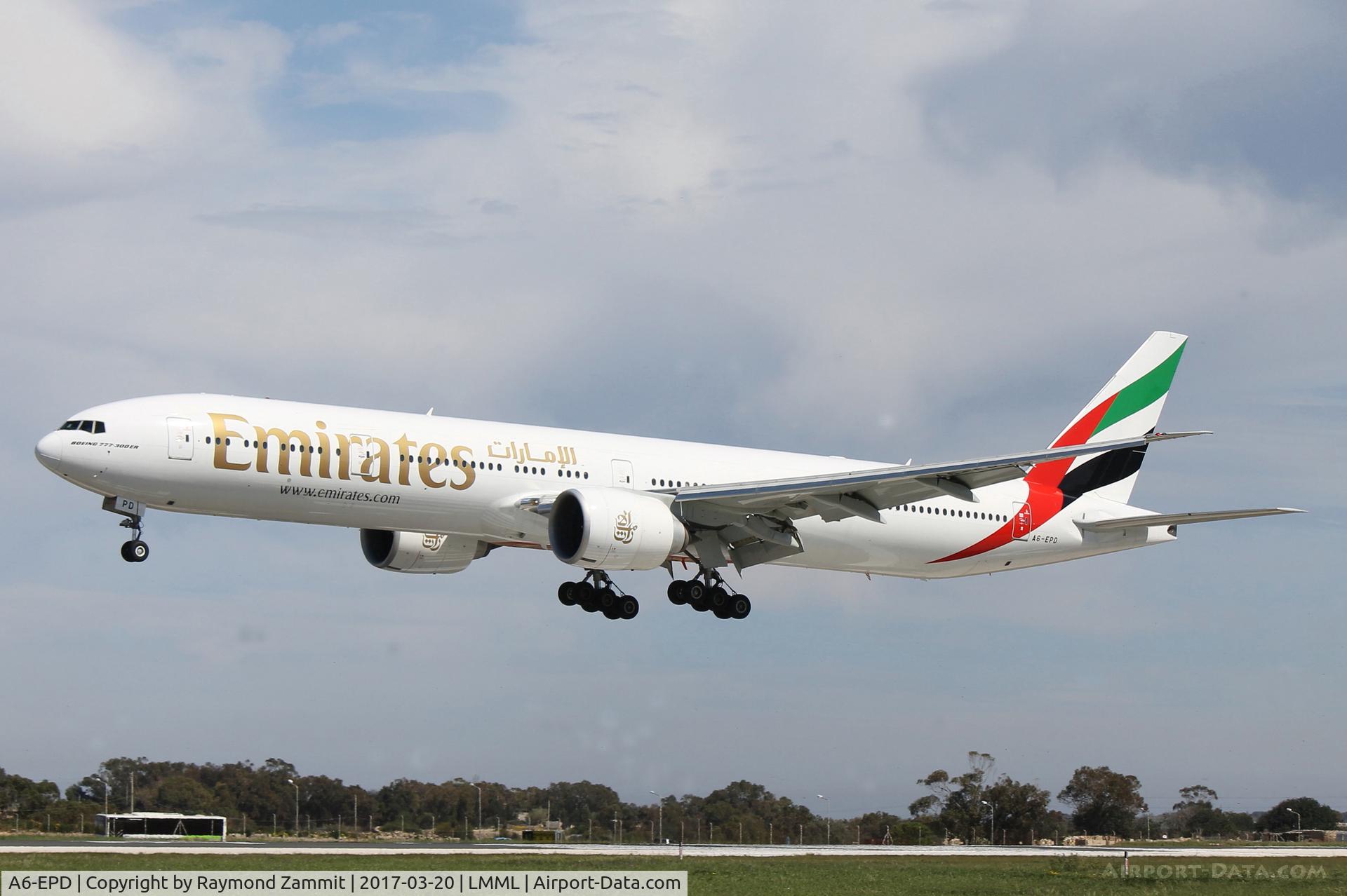 A6-EPD, 2015 Boeing 777-31H/ER C/N 42323, B777 A6-EPD Emirates Airlines