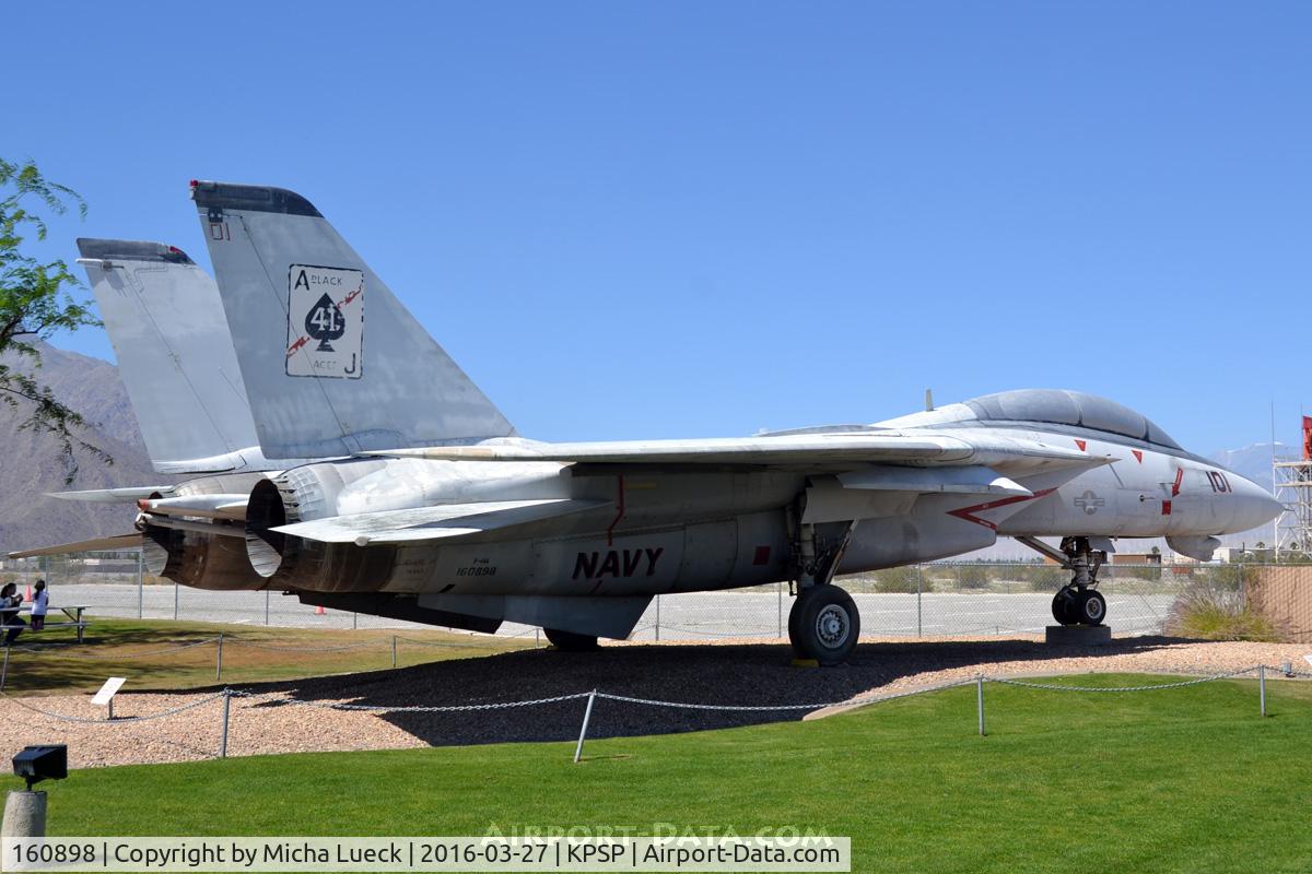 160898, Grumman F-14A Tomcat C/N 327, At the Palm Springs Air Museum