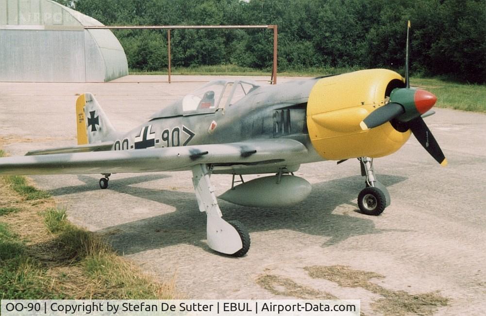 OO-90, WAR Focke-Wulf 190 C/N 209, @ EBUL (Ursel). Built by Gerrit Titteca.