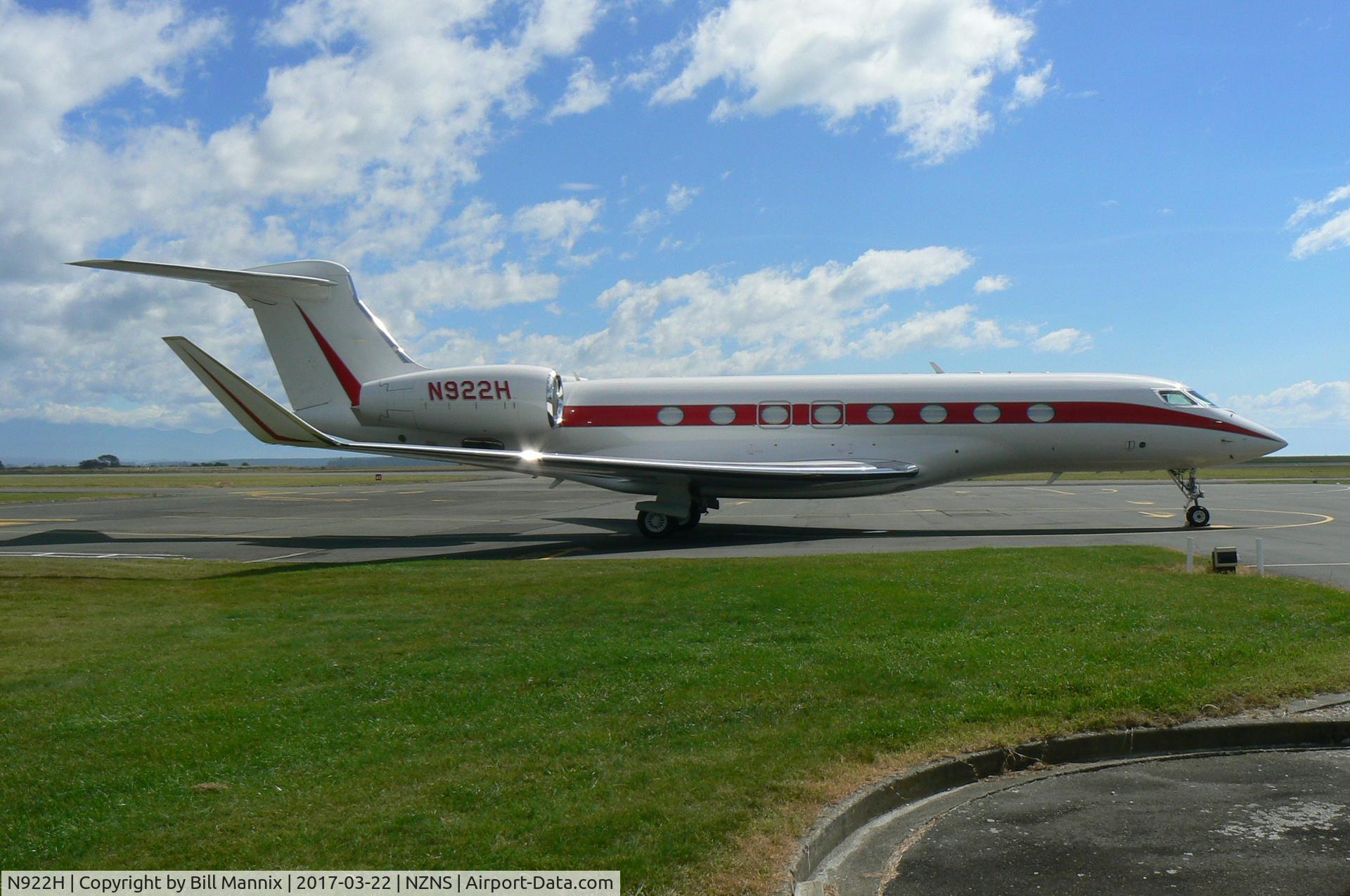 N922H, 2005 Gulfstream Aerospace GIV-X (G450) C/N 4036, N922H arrived at Nelson Airport, top of the South Island, New Zealand, early afternoon, Wednesday 22 March 2017.