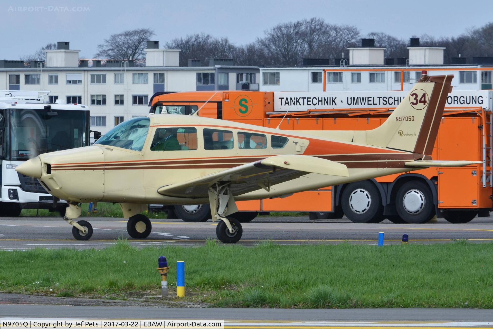 N9705Q, 1970 Beech A24R Musketeer Super R C/N MC-61, Taxiing at Antwerp Airport.