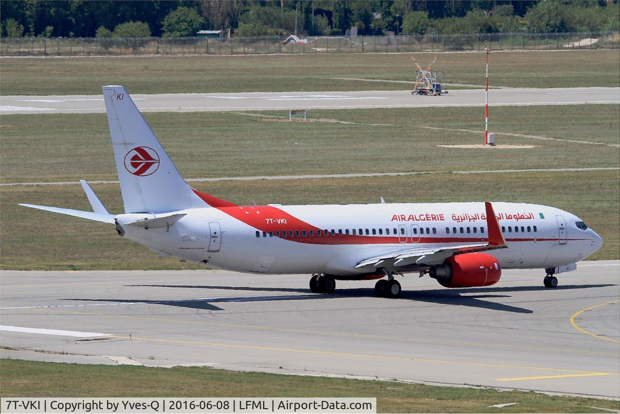 7T-VKI, 2011 Boeing 737-8D6 C/N 40863, Boeing 737-8D6, Take off run Rwy 32R, Marseille-Provence Airport (LFML-MRS)