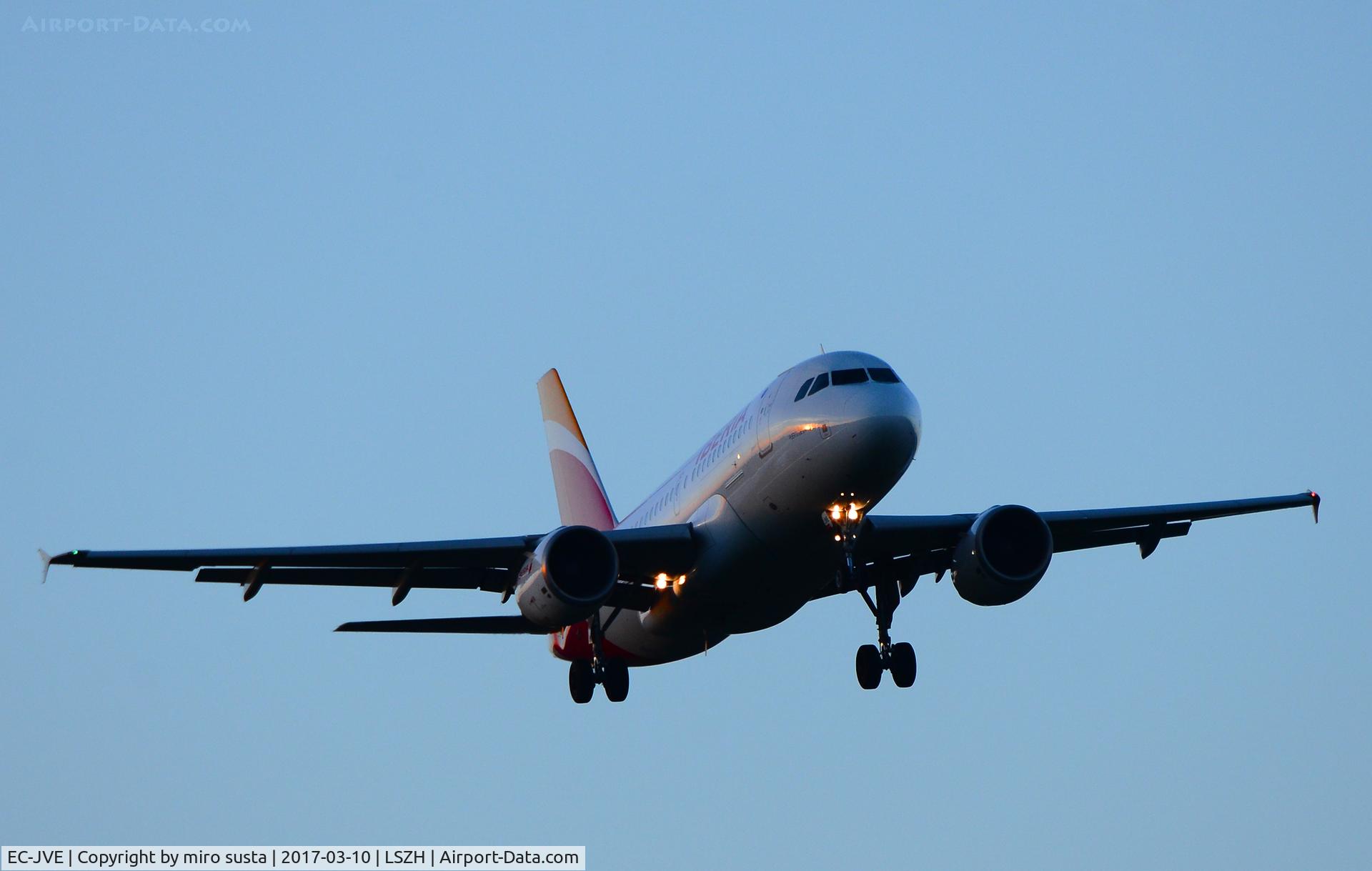 EC-JVE, 2006 Airbus A319-111 C/N 2843, Iberia Airbus A319-111 airplane approaching Zurich-Kloten International Airport in Switzerland