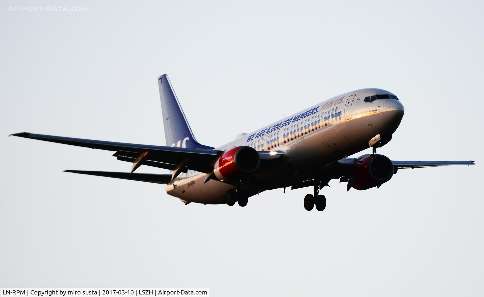 EC-JVE, 2006 Airbus A319-111 C/N 2843, SAS Scandinavian Airlines Boeing 737-883 airplane approaching Zurich-Kloten International Airport in Switzerland