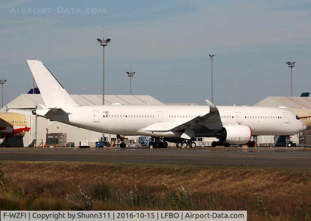 F-WZFI, 2016 Airbus A350-941 C/N 0055, C/n 0055 - SriLankan Airlines 4R-XWB ntu... For Sichuan Airlines