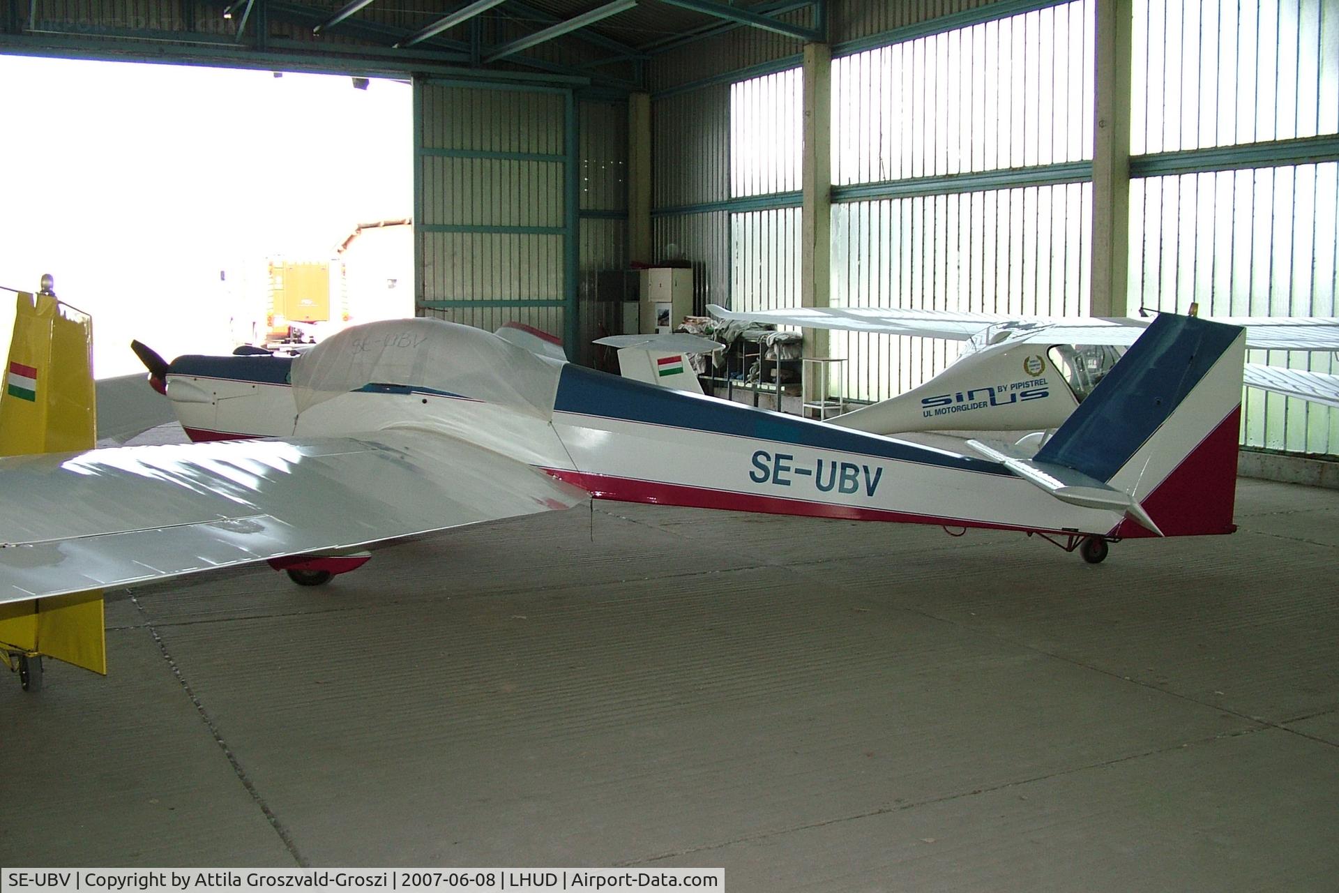 SE-UBV, 1982 Scheibe SF-25C Falke C/N 44325, Szeged Airport, Hungary