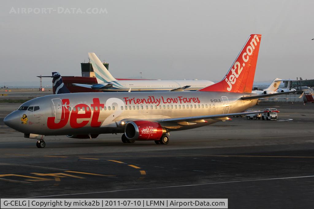 G-CELG, 1988 Boeing 737-377 C/N 24303, Taxiing. Scrapped in april 2018