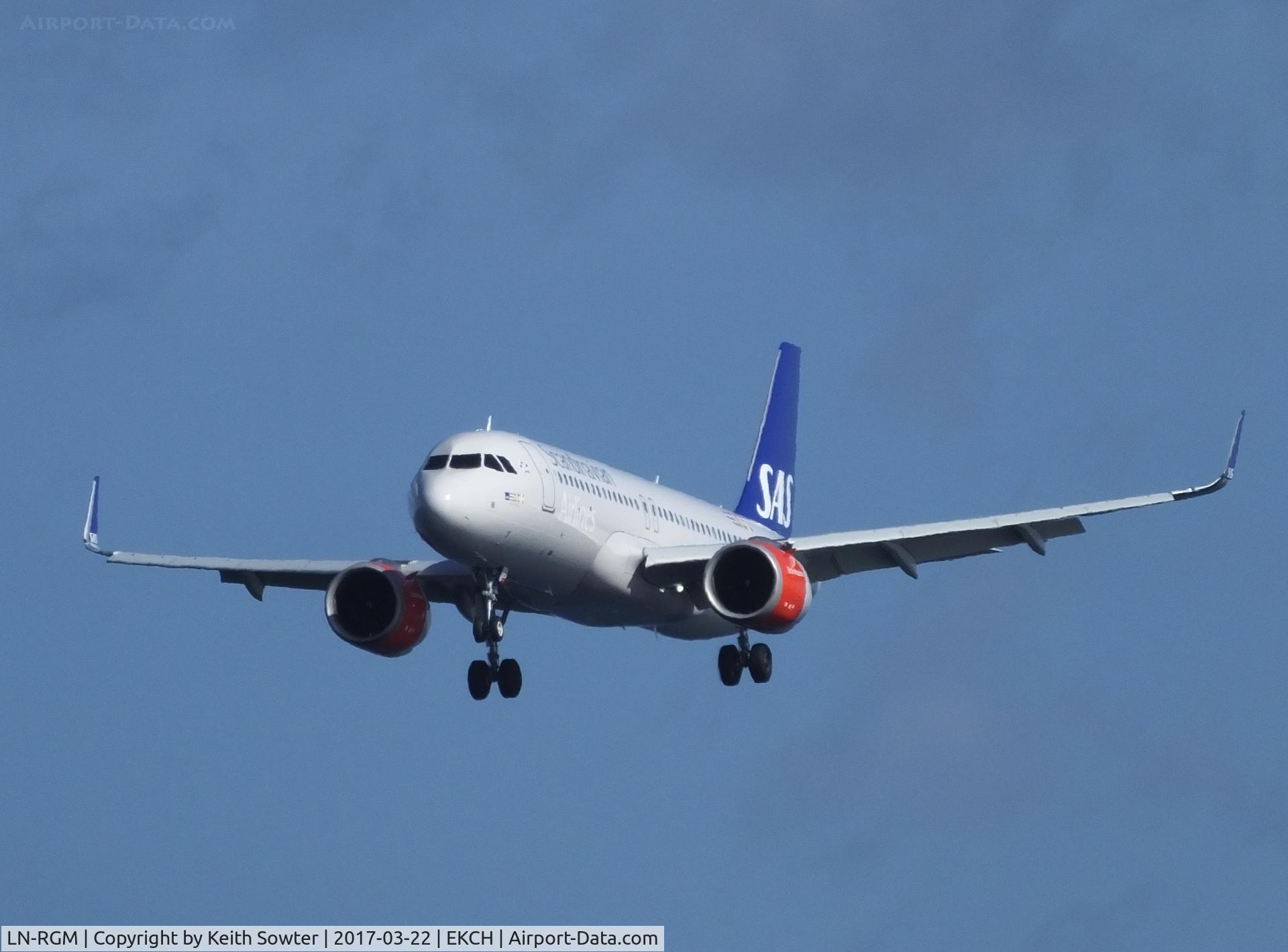 LN-RGM, 2016 Airbus A320-251N C/N 7277, Short finals too Land