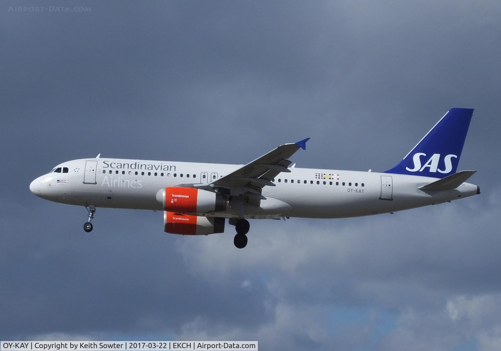 OY-KAY, 2006 Airbus A320-232 C/N 2856, Short finals too Land