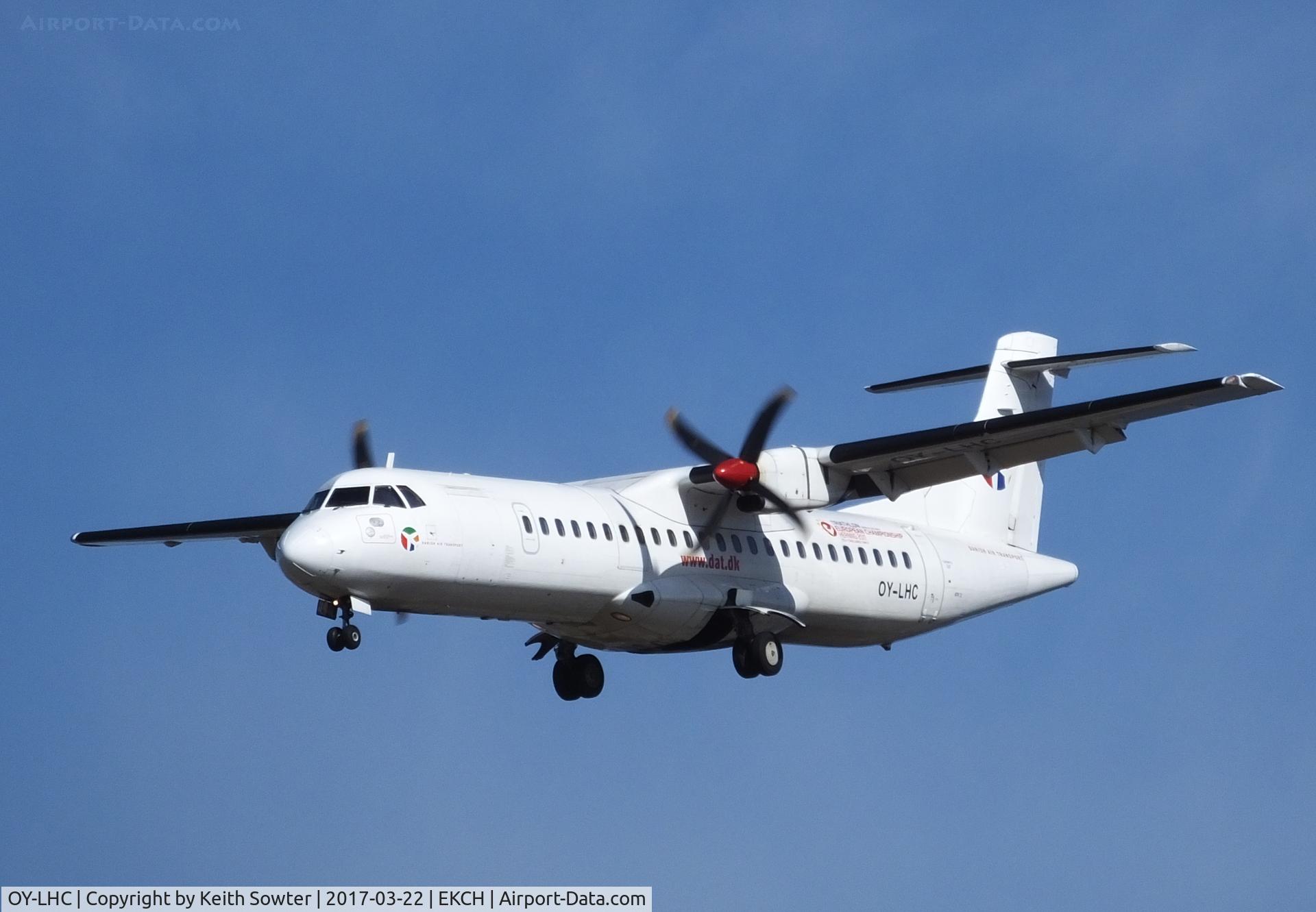 OY-LHC, 1994 ATR 72-212 C/N 405, Short finals too Land