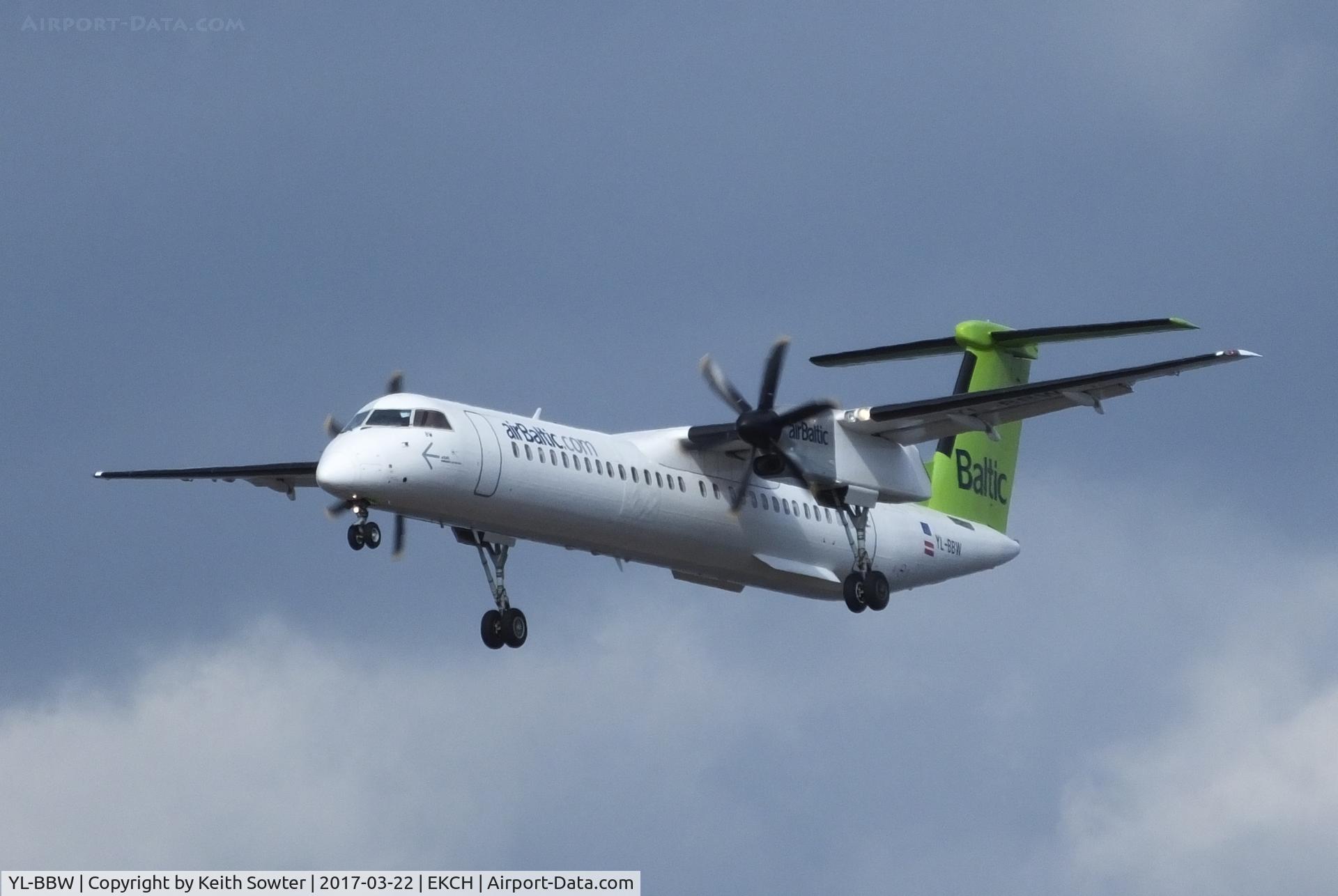 YL-BBW, 2013 De Havilland Canada DHC-8-402Q Dash 8 C/N 4448, Short finals too Land