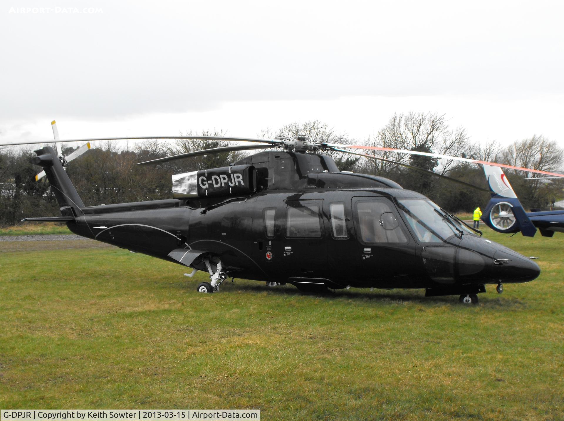 G-DPJR, 1989 Sikorsky S-76B C/N 760352, Visiting Cheltenham Racecourse