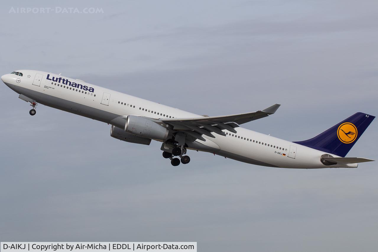 D-AIKJ, 2005 Airbus A330-343X C/N 701, Lufthansa