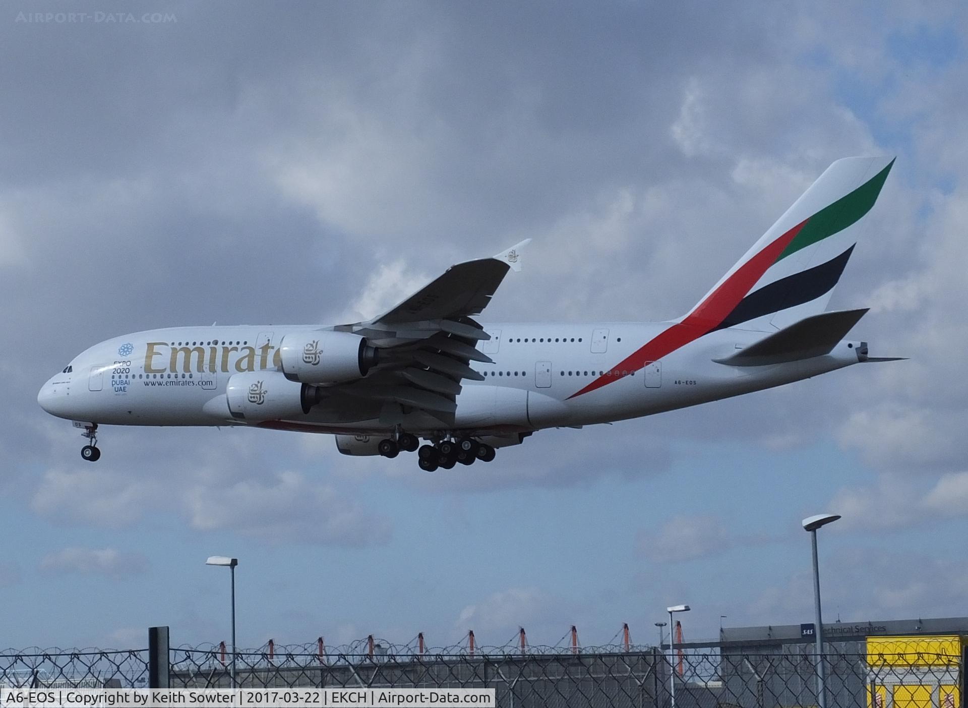A6-EOS, 2015 Airbus A380-861 C/N 203, Short finals to land