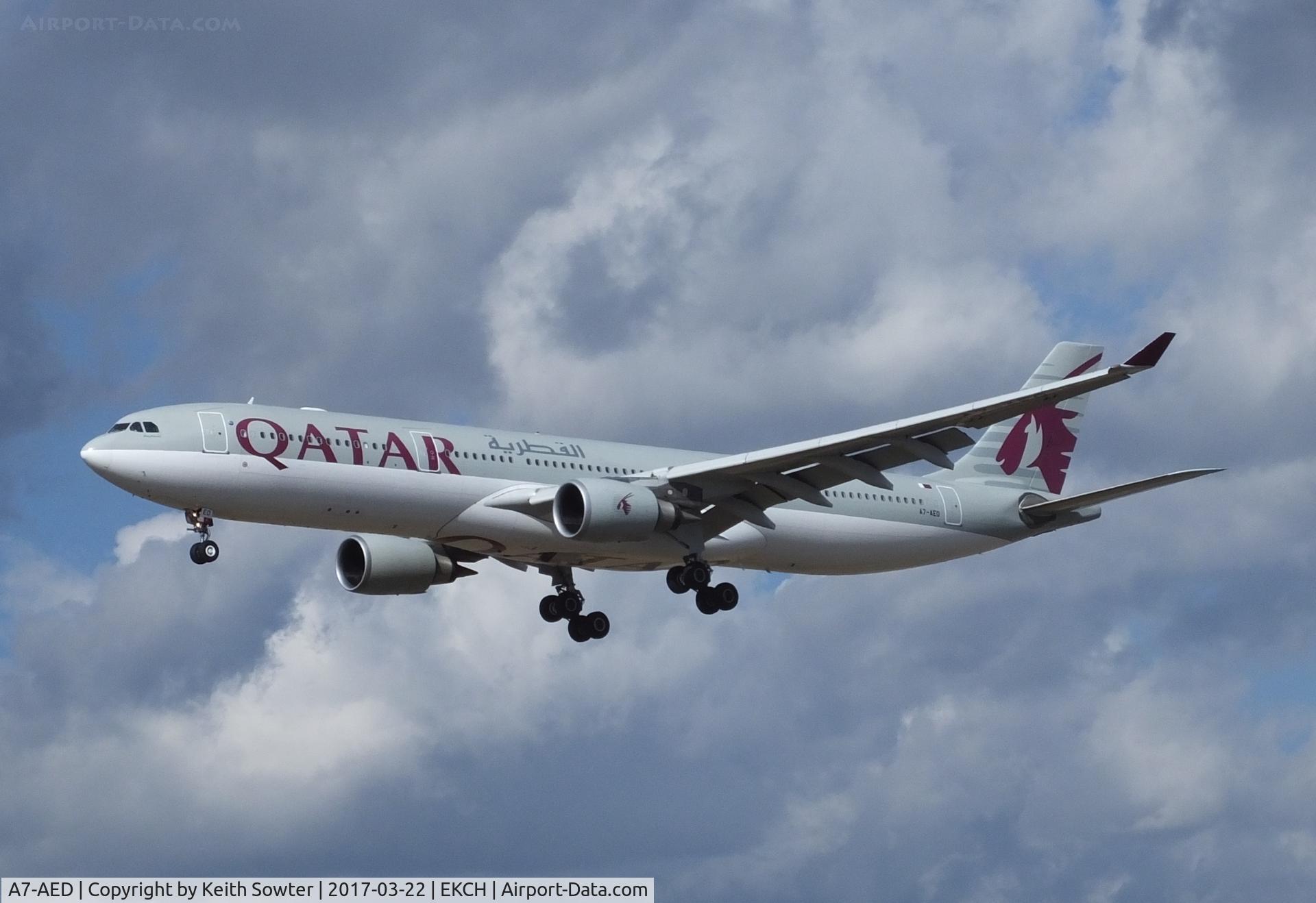 A7-AED, 2005 Airbus A330-302 C/N 680, Short finals to land