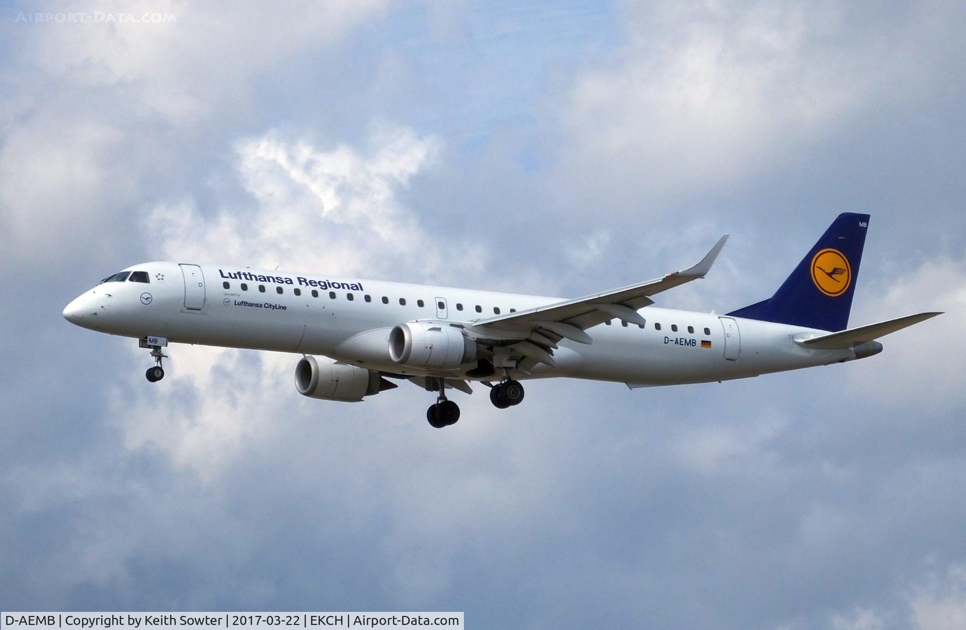 D-AEMB, 2009 Embraer 195LR (ERJ-190-200LR) C/N 19000297, Short finals to land