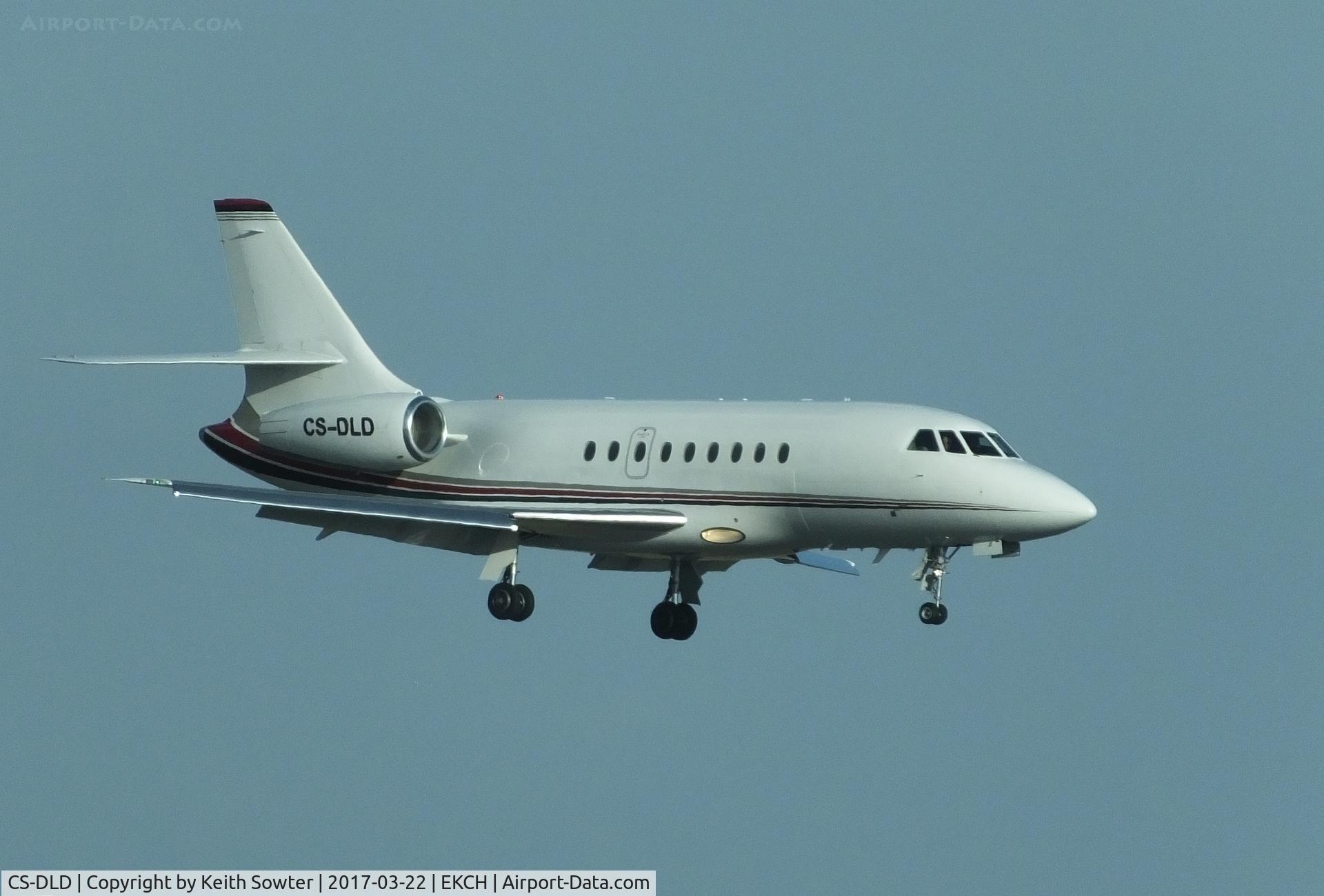 CS-DLD, 2007 Dassault Falcon 2000EX C/N 109, Short finals to land