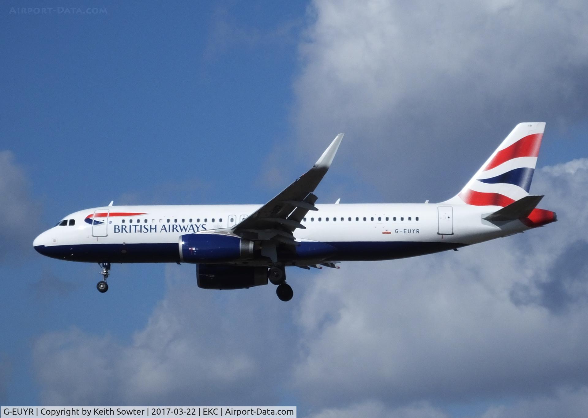 G-EUYR, 2013 Airbus A320-232 C/N 5856, Short finals to land