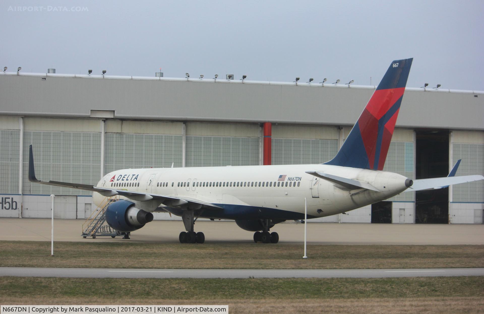 N667DN, 1991 Boeing 757-232 C/N 25035, Boeing 757-200