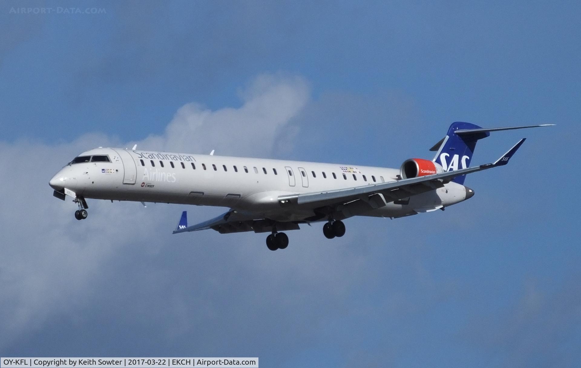 OY-KFL, 2009 Bombardier CRJ-900 NG (CL-600-2D24) C/N 15246, Short finals to land