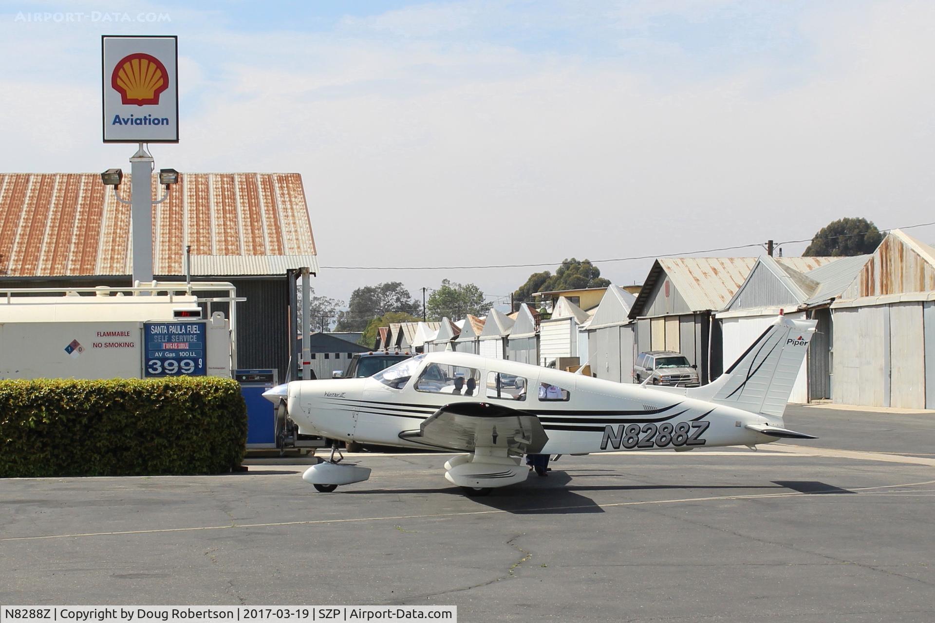 N8288Z, 1980 Piper PA-28-161 Warrior II C/N 28-8116071, 1980 Piper PA-28-161 WARRIOR II, Lycoming O-320-D3G 160 Hp, at SZP Fuel Dock